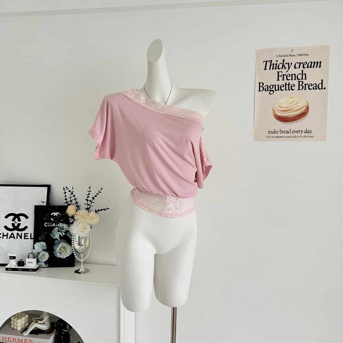 tongiiuu 아름다움 어깨 법 새싹 레이스 조각 비스듬한 어깨 반팔 티셔츠 여성 디자인 센스 허리 수축 슬림해 보이는 맨위 여름 상세 이미지 16