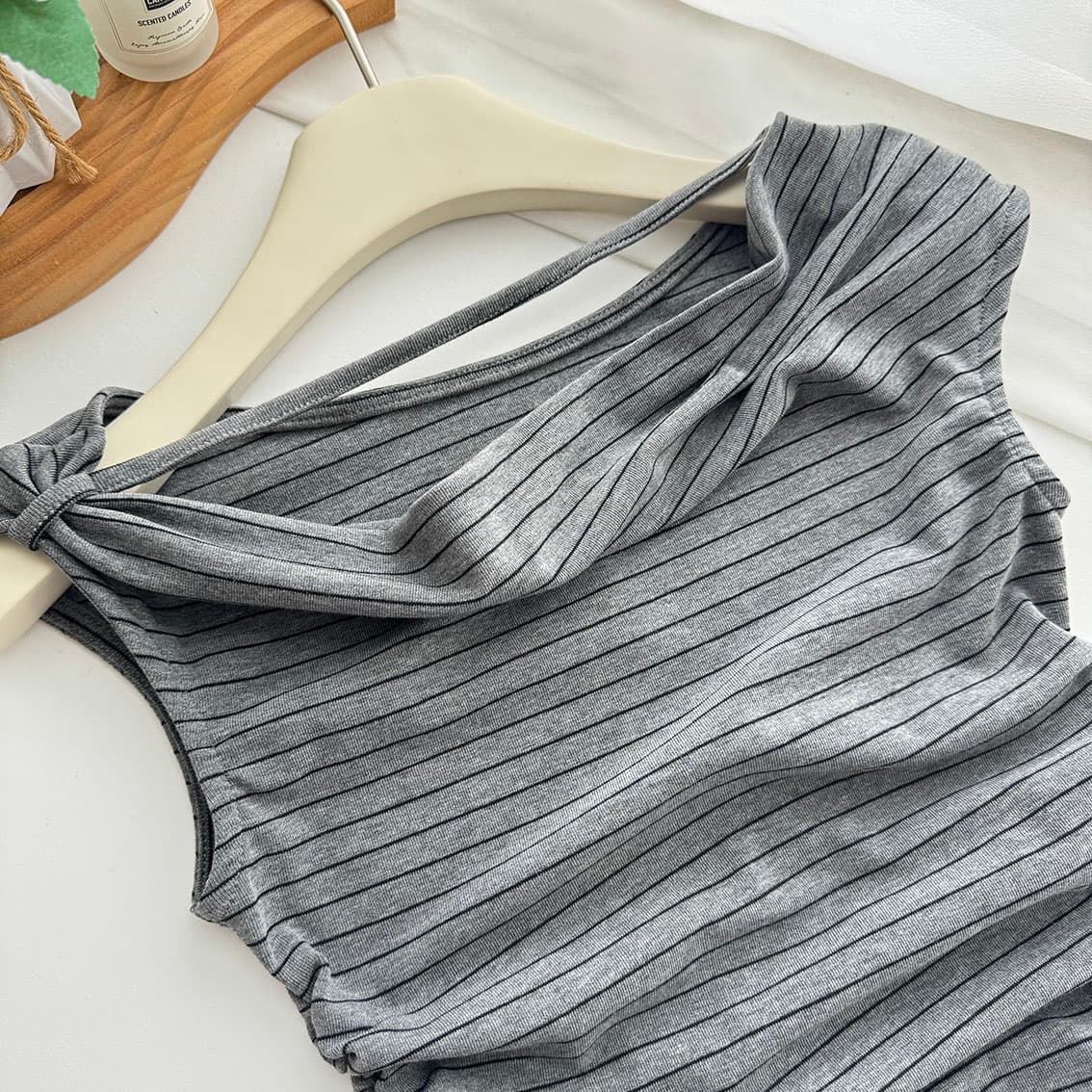 jmshop 심장 마비 커브 비스듬한 어깨 칼라 깨진 Pleat 허리 수축 트임 반팔 티셔츠 여름 몸매 가꾸기 다용도 상세 이미지 13