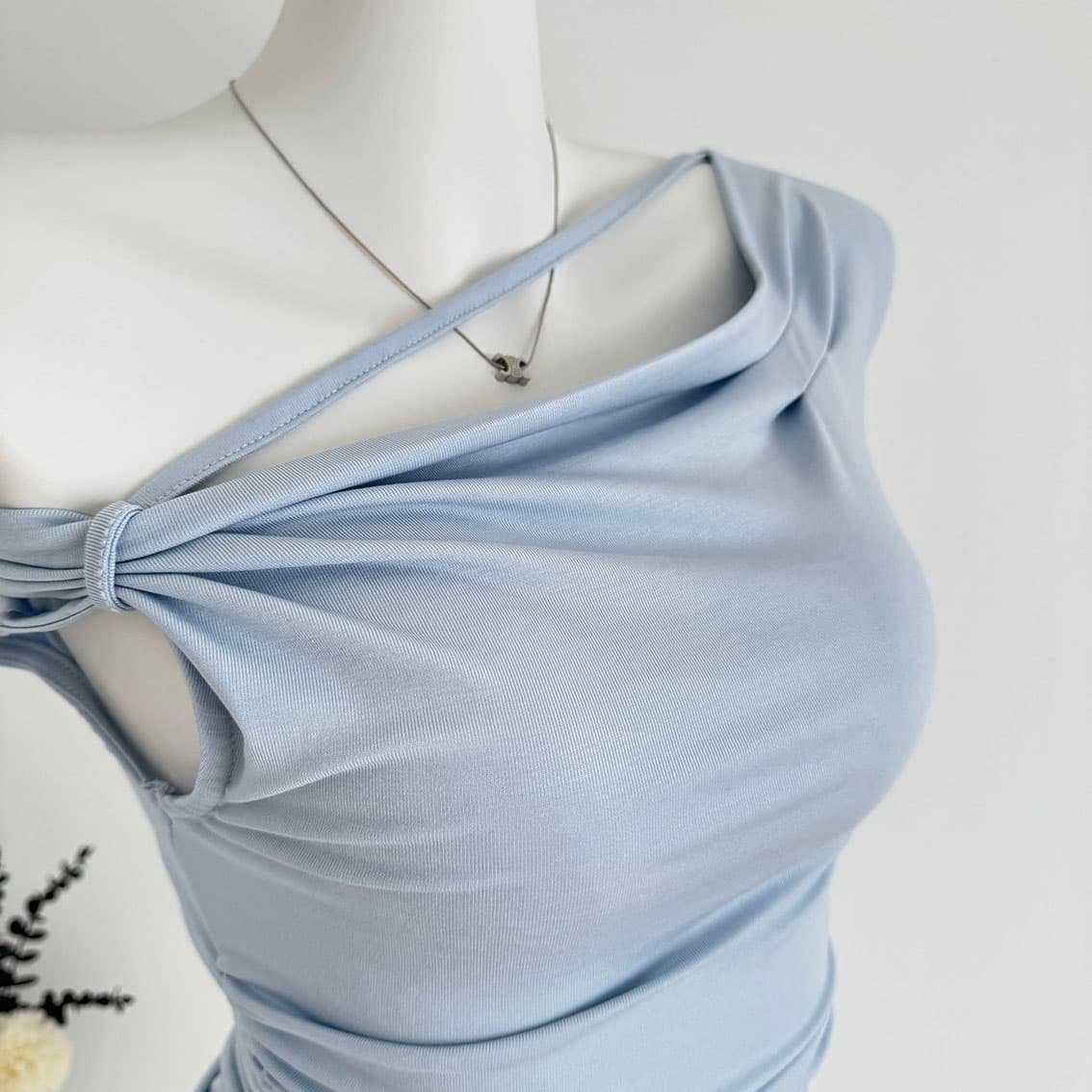 jmshop 심장 마비 커브 비스듬한 어깨 칼라 깨진 Pleat 허리 수축 트임 반팔 티셔츠 여름 몸매 가꾸기 다용도 상세 이미지 25