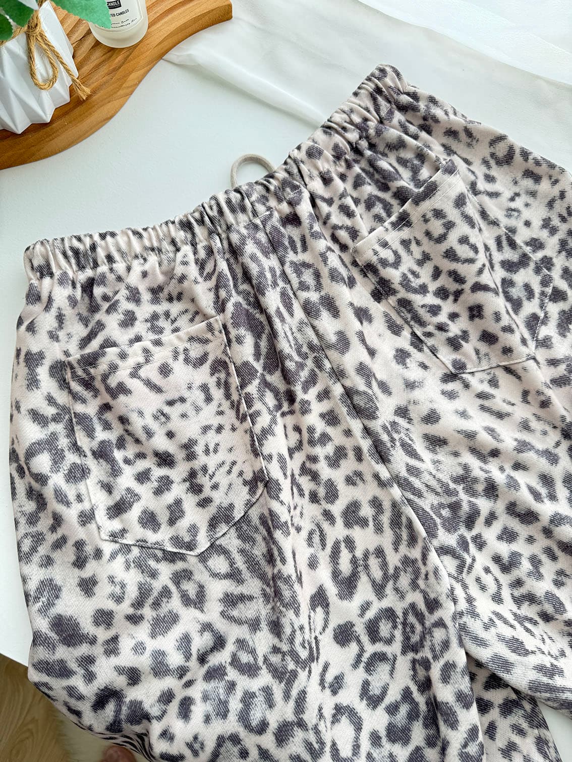 yolo shop 안개 센스 레오파드 무늬 프린트 캐주얼 루즈핏 와이드 레깅스 바지 여름 높음 그램 무거운 스트레이트 운동 긴 바지 상세 이미지 19