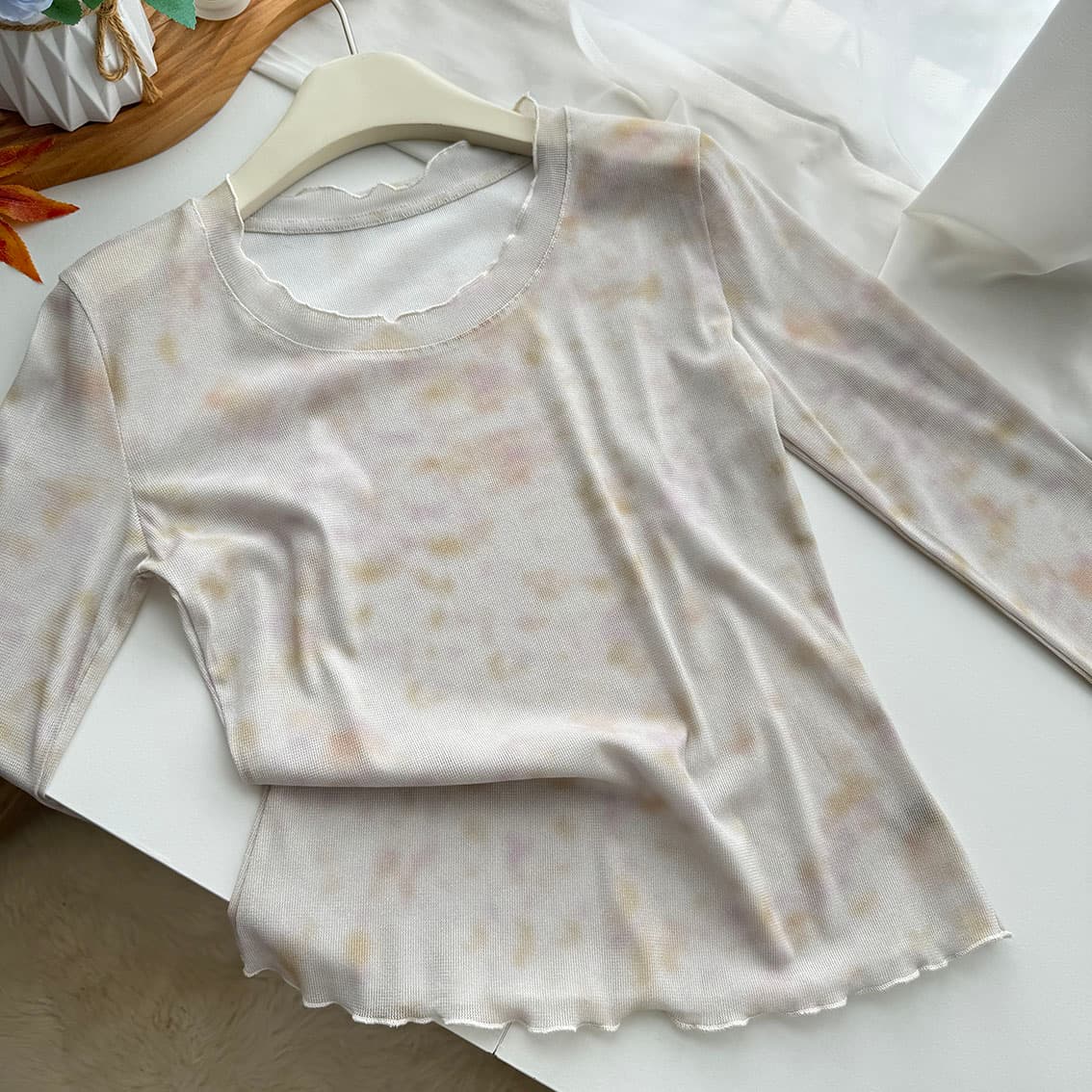 감사합니다. 아니요 고기 프릴 라운드 넥 홀치기 염색 꽃무늬 사실 두 조각 긴팔 티셔츠 여성 가을 캐주얼 슬림해 보이는 패션 맨위 상세 이미지 10