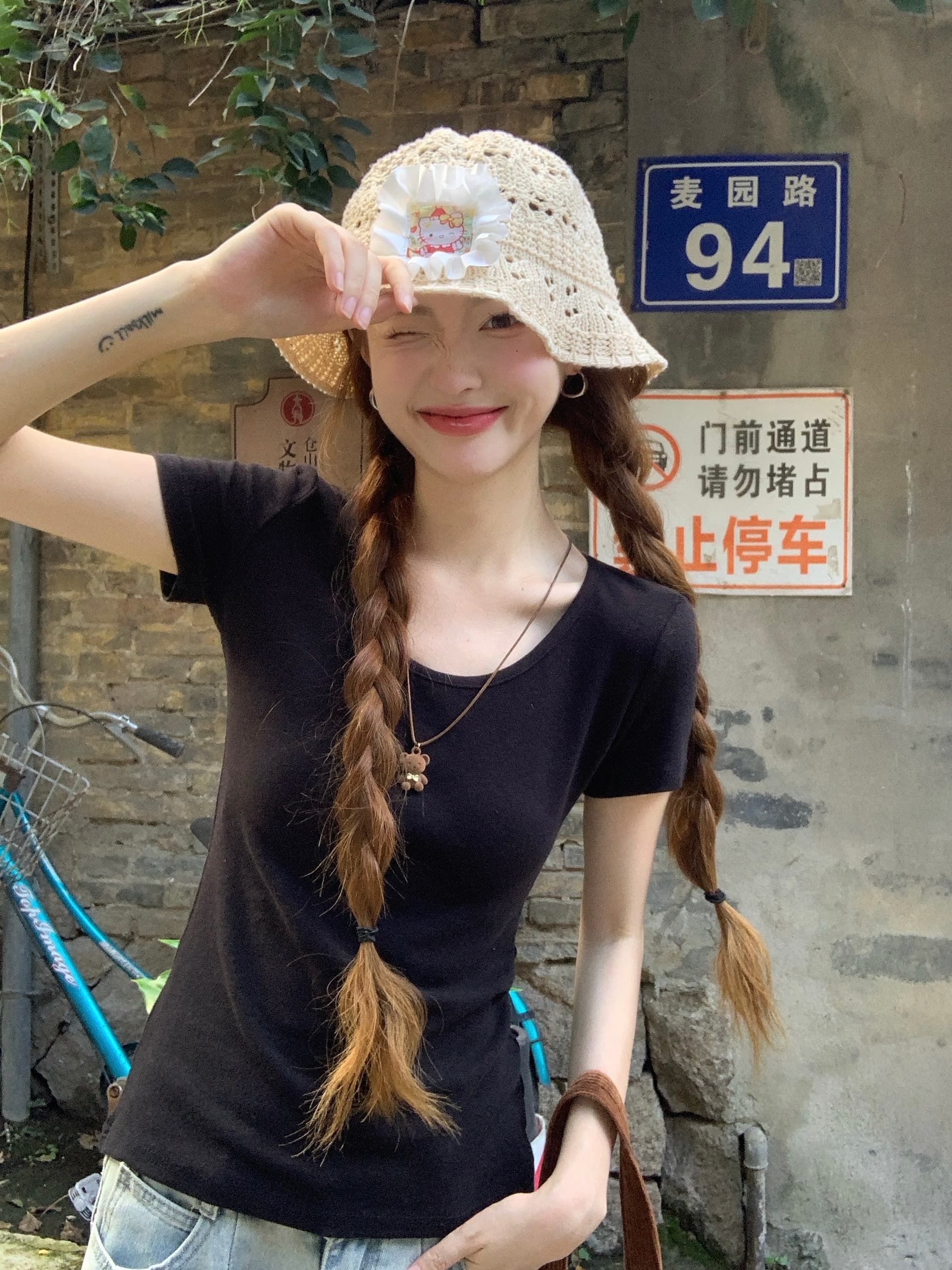 대나무 마디 양모 u 칼라 긍정적 인 어깨 반팔 티셔츠 여성 여름 몸매 가꾸기 슬림해 보이는 핫걸 패션 다용도 단색 빅 사이즈 맨위 이미지 2