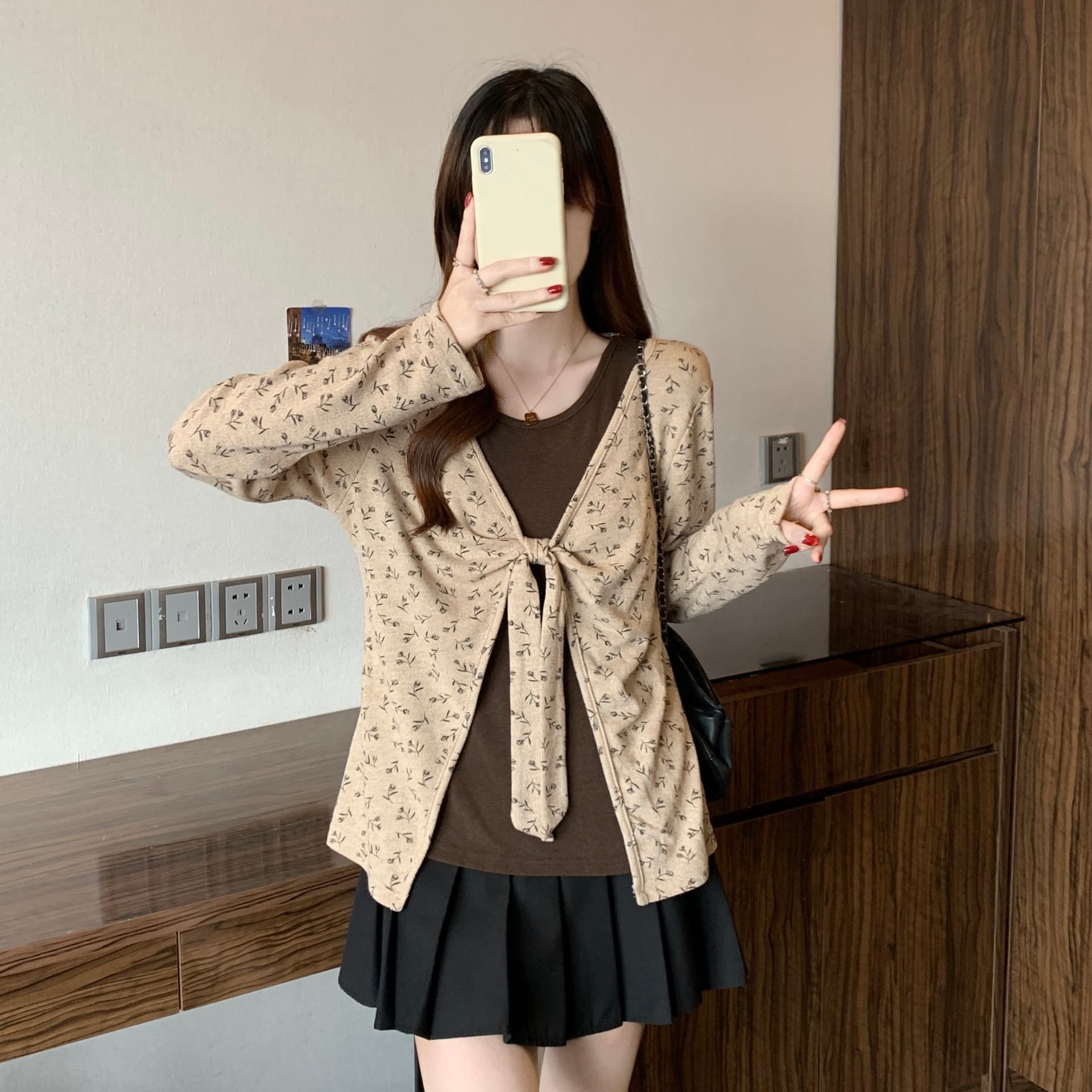 실사 2026 새로운 봄 빅 사이즈 여성 의류 지방 mm 디자인 센스 페이크 레이어드 작은 대중 Chic 슬림해 보이는 다용도 맨위 상세 이미지 11