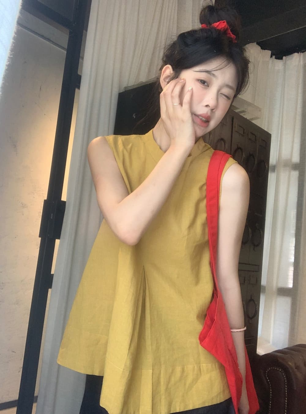 실사 민소매 작은 대중 Chic 주름 조끼 셔츠 스탠드 칼라 루즈핏 캐주얼 맨위 여성 상세 이미지 4