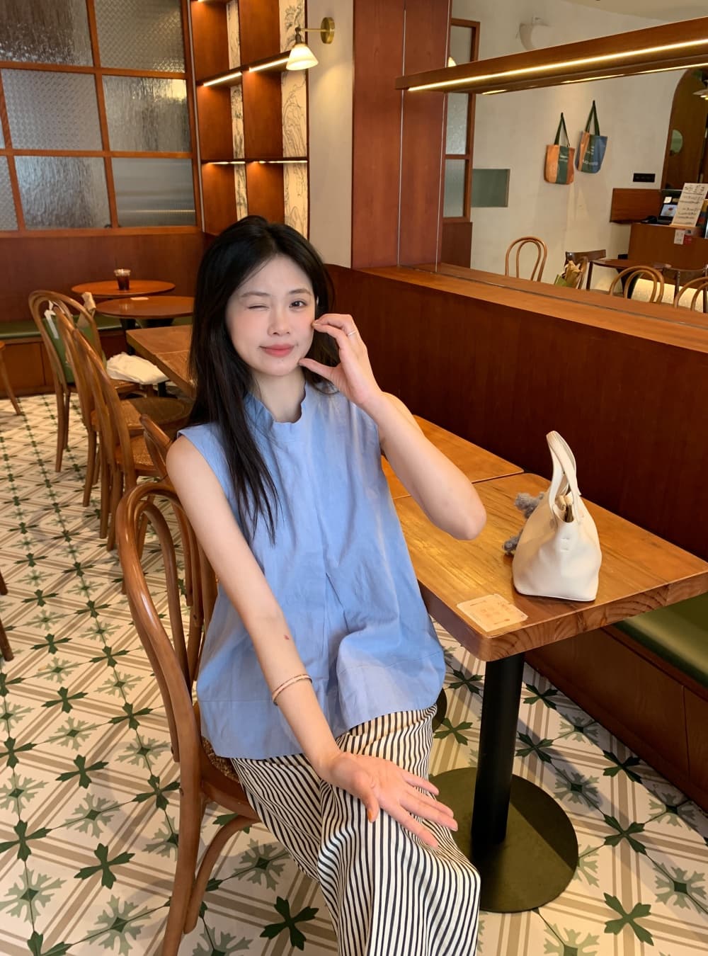 실사 민소매 작은 대중 Chic 주름 조끼 셔츠 스탠드 칼라 루즈핏 캐주얼 맨위 여성 상세 이미지 22
