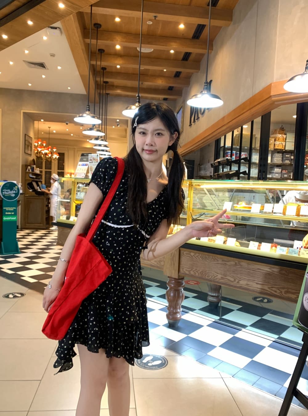 실사 여름 달콤한 차가운 꽃무늬 불규칙 치마 레이스업 드레스 짧은 여성 상세 이미지 4