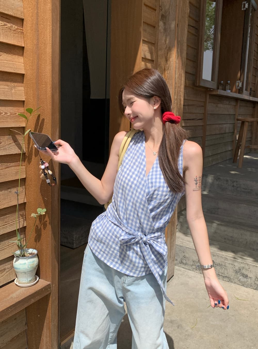 실사 여름 새로운 한국 스타일 패션 다용도 체크무늬 V넥 맨위 민소매 레이스업 조끼 둘 착용 작은 셔츠 여성 상세 이미지 8
