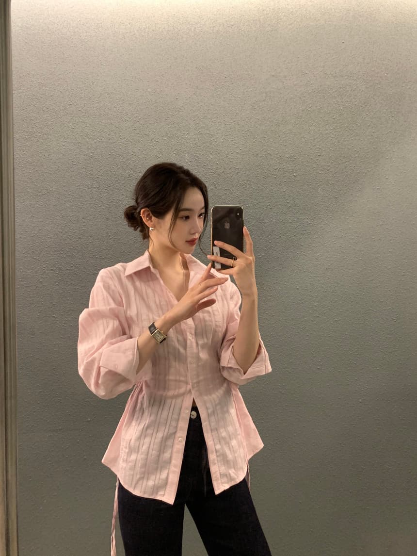 chic 디자인 센스 스트라이프 폴로 칼라 레이스업 긴팔 셔츠 여성 몸매 가꾸기 슬림해 보이는 셔츠 상세 이미지 24