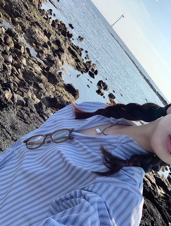 봄 가을 새로운 디자인 센스 스트라이프 셔츠 상세 이미지 2