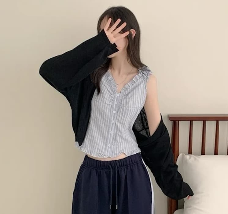 Pleat 측면 상쾌 블루 스트라이프 수 있습니다. 오프숄더 둘 착용 셔츠 상세 이미지 6