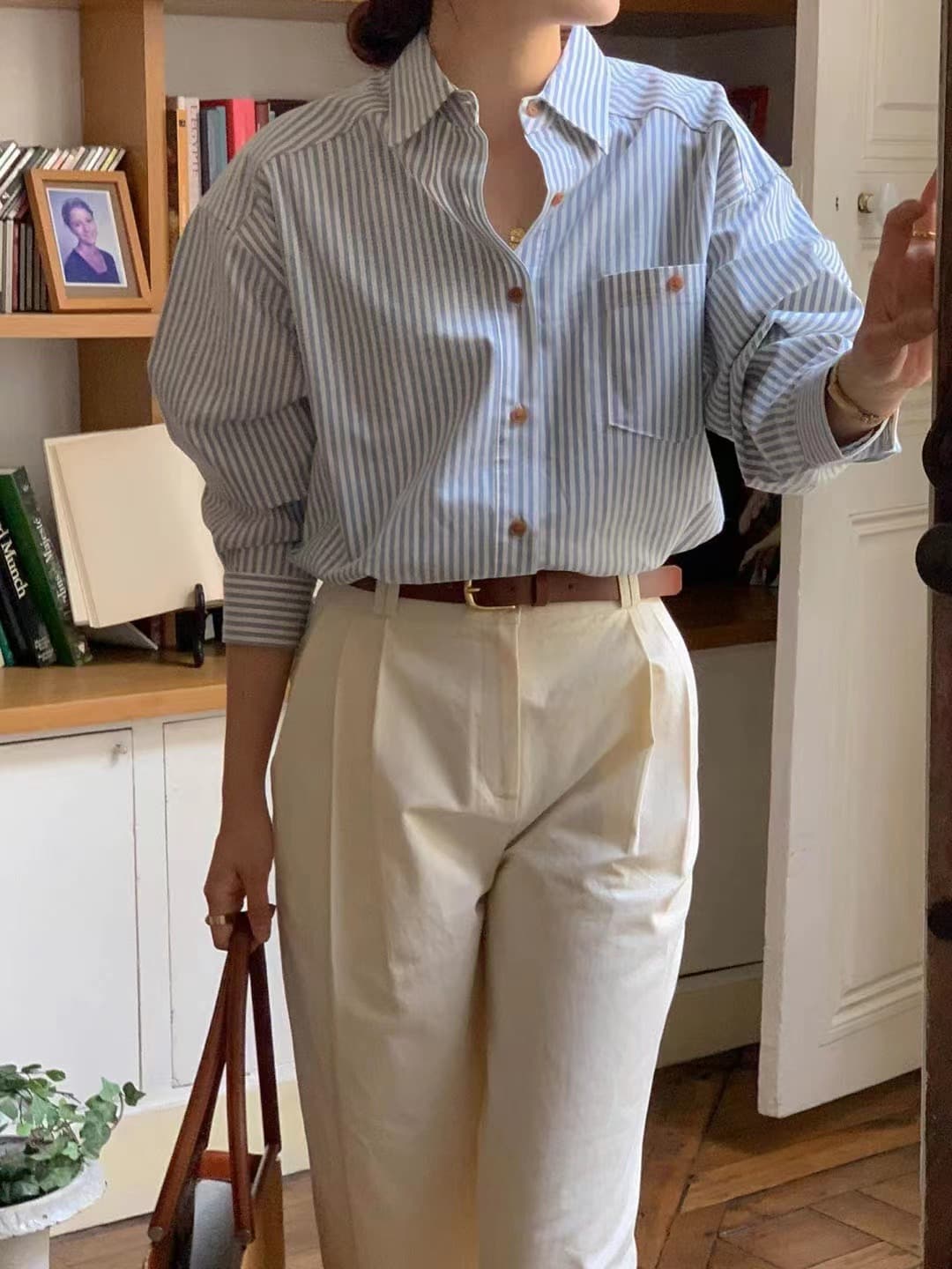 프랑스식 작은 대중 폴로 칼라 배색 세로 줄무늬 루즈핏 캐주얼 다용도 긴팔 셔츠 맨위 상세 이미지 9