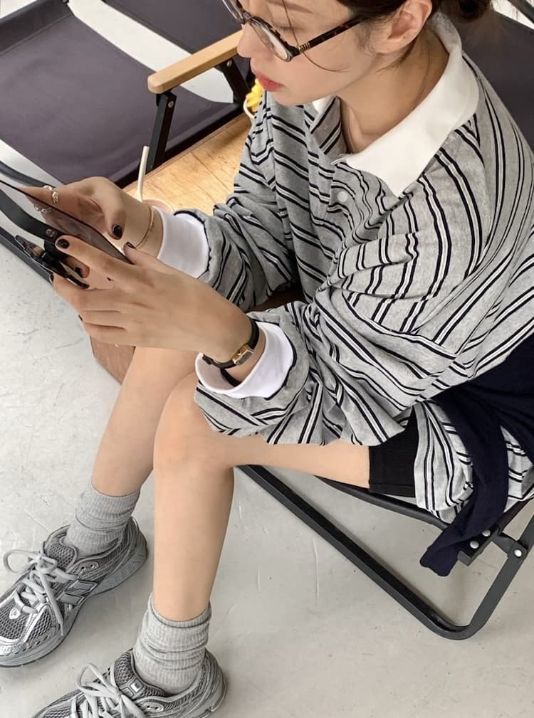 이른 가을 POLO 칼라 스트라이프 느긋한 루즈핏 긴팔 티셔츠 상세 이미지 18