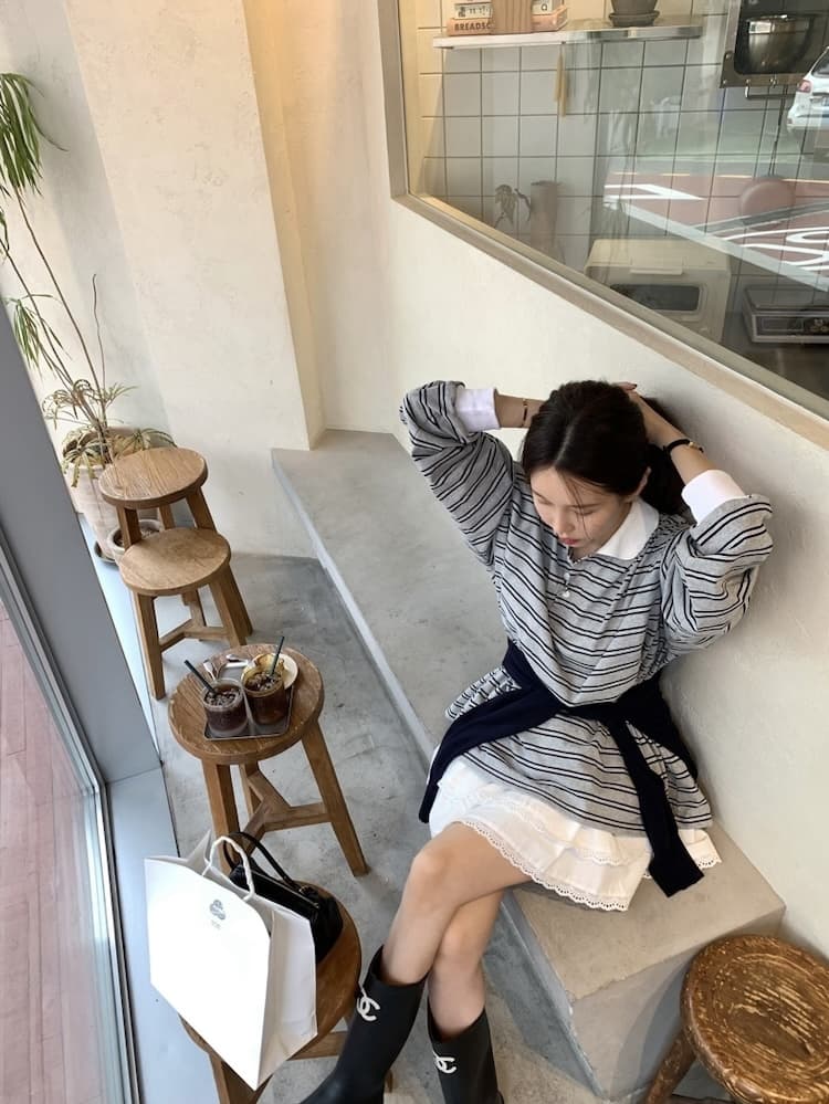 이른 가을 POLO 칼라 스트라이프 느긋한 루즈핏 긴팔 티셔츠 상세 이미지 20