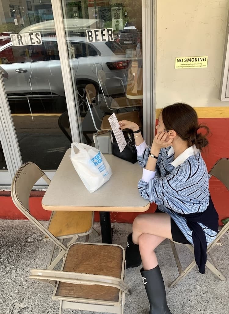이른 가을 POLO 칼라 스트라이프 느긋한 루즈핏 긴팔 티셔츠 상세 이미지 26