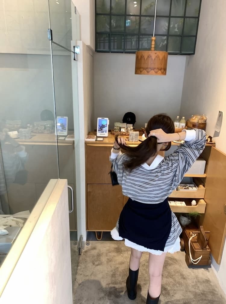 이른 가을 POLO 칼라 스트라이프 느긋한 루즈핏 긴팔 티셔츠 상세 이미지 38