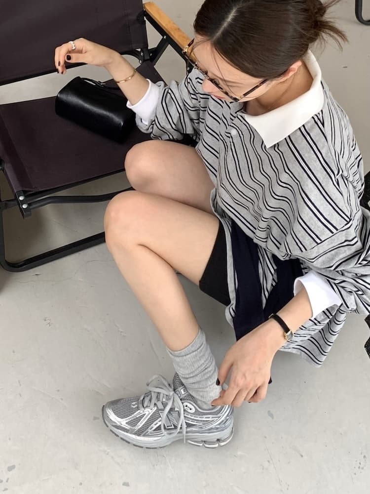 이른 가을 POLO 칼라 스트라이프 느긋한 루즈핏 긴팔 티셔츠 상세 이미지 44