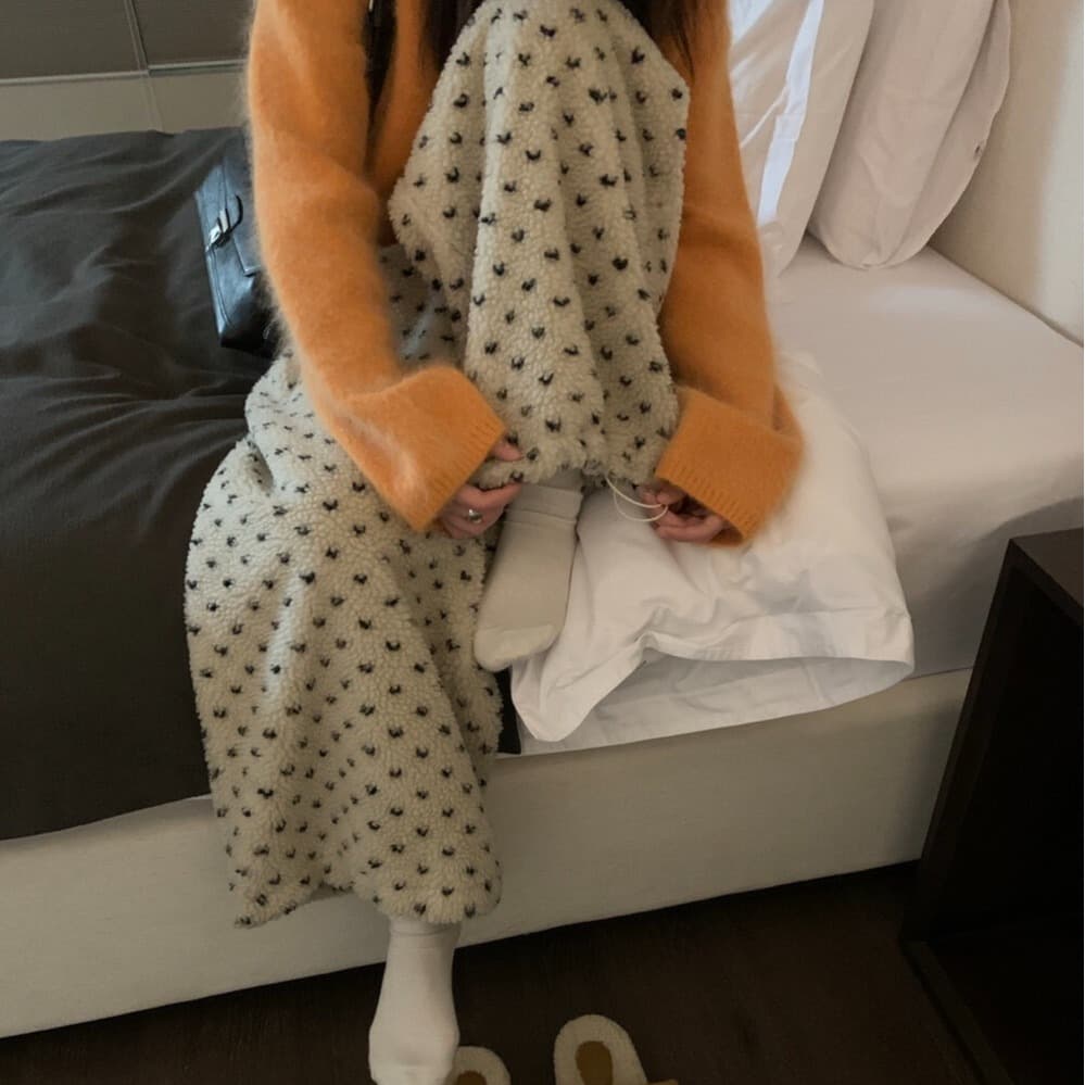 양털 플리스 도트 무늬 운동 바지 여성 가을 겨울 털이 있고 두꺼운 보온 면 바지 루즈핏 조거 플리스 넓은 다리 웨이 바지 이미지 5