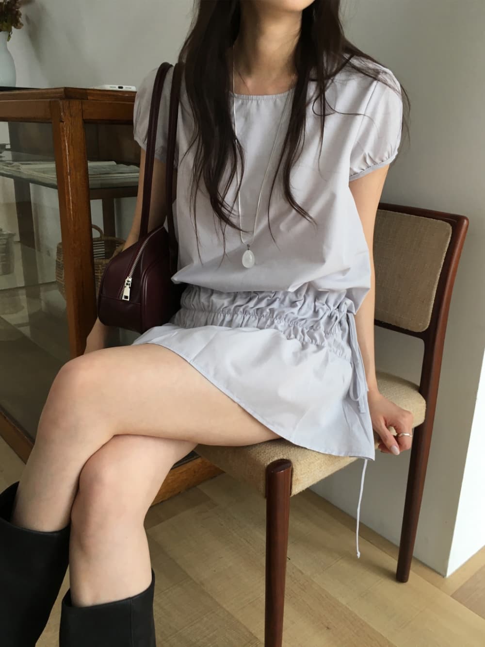 한국 ins 작은 대중 디자인 센스 캐주얼 슬림해 보이는 밴딩 펌프 로프 레이스업 작은 키 거품 소매 드레스 상세 이미지 12