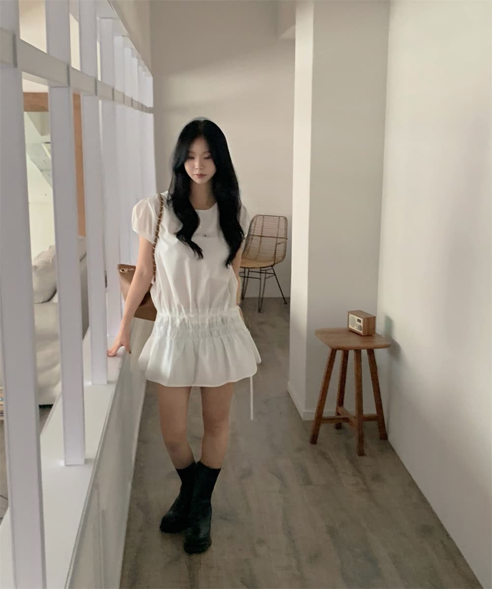 프랑스식 작은 대중 디자인 센스 캐주얼 슬림해 보이는 밴딩 펌프 로프 레이스업 쇼트 스타일 여성 드레스 상세 이미지 18