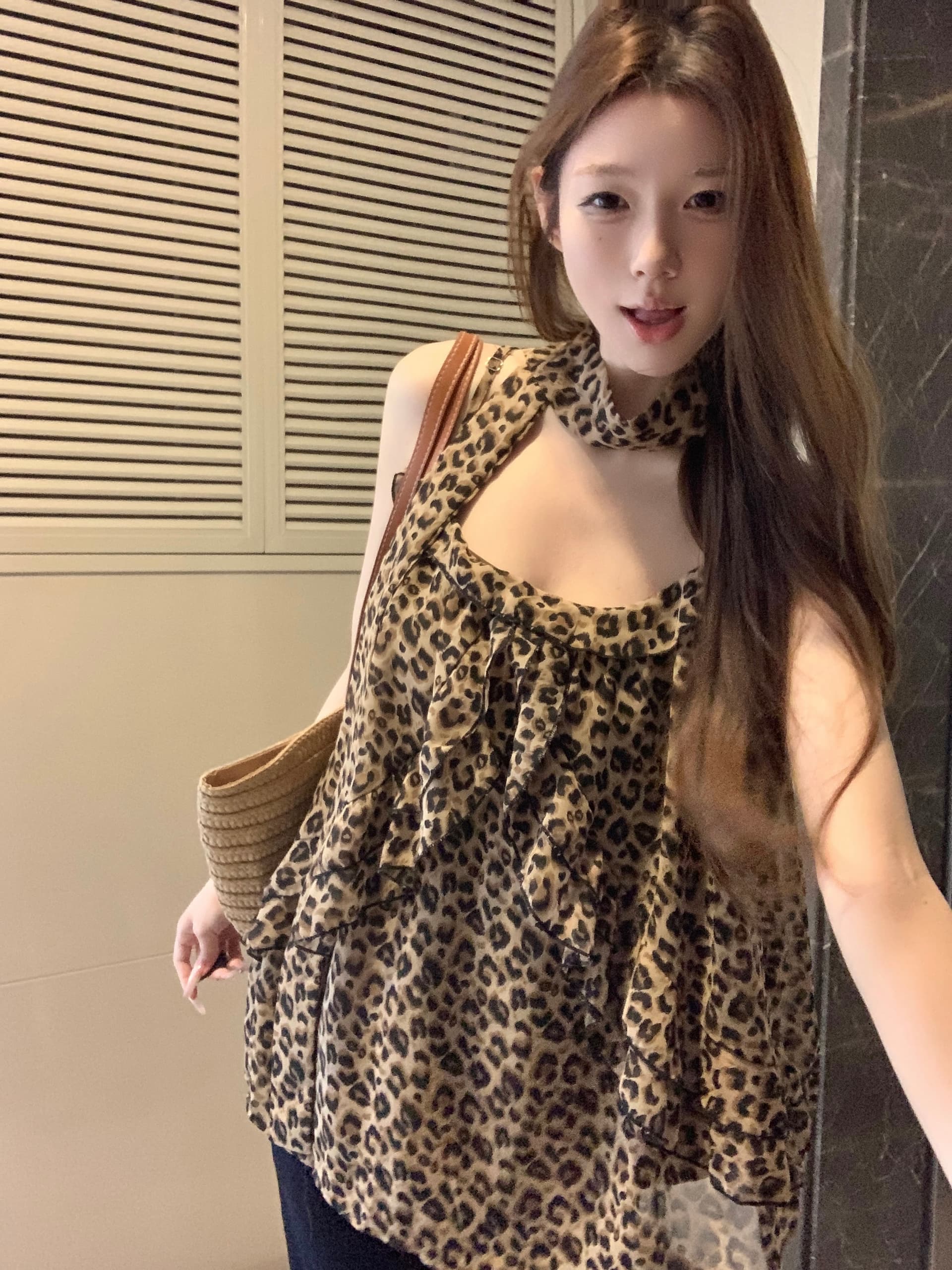 실사 아니요 가격 인하 레오파드 무늬 캐미솔 여름 디자인 센스 작은 대중 루즈핏 외출용 Chic 핫걸 슬림해 보이는 맨위 상세 이미지 9
