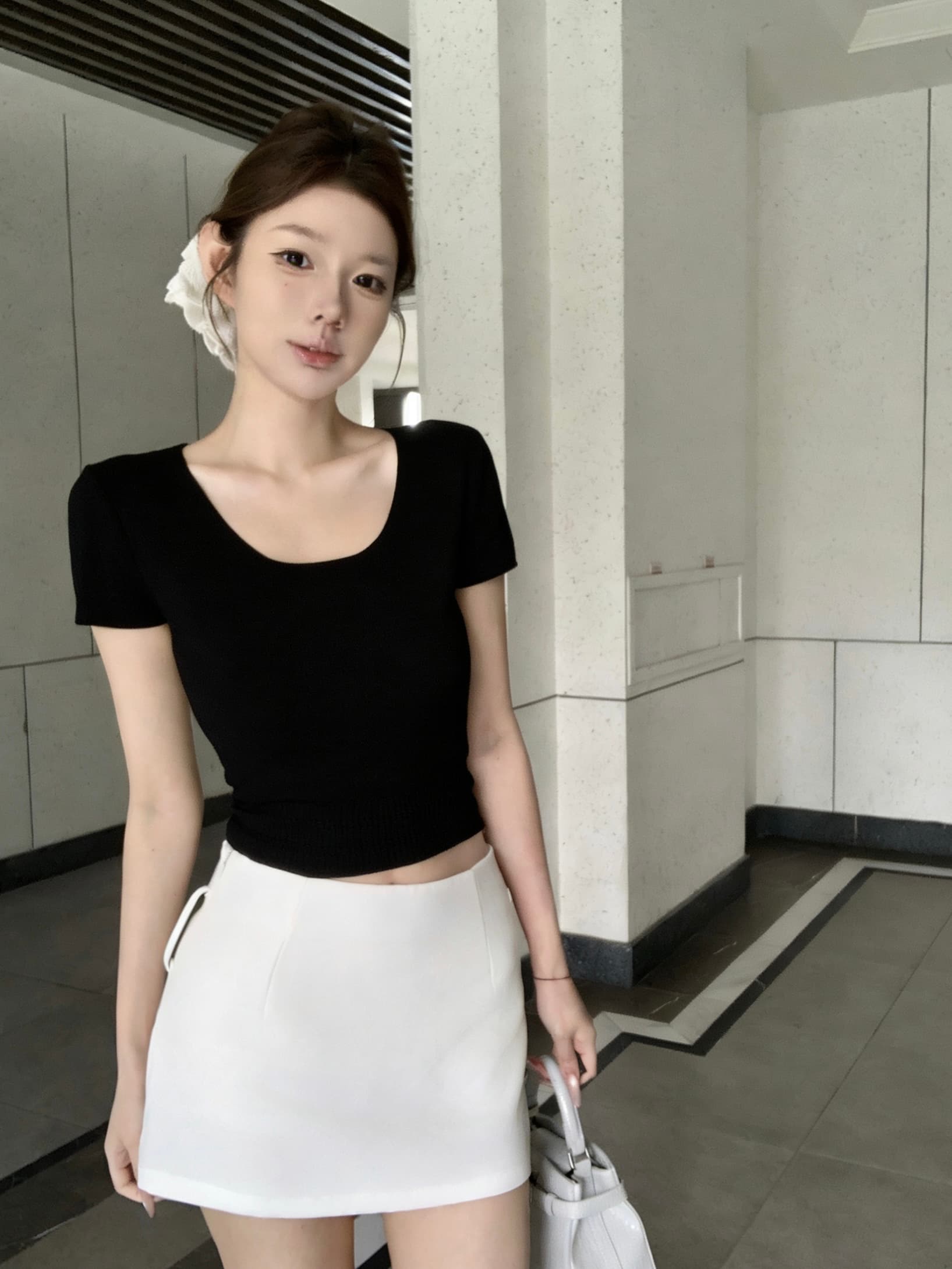 실사 아니요 가격 인하 주간 접시 연구 사회 혼방 대 u 칼라 반팔 티셔츠 여성 여름 다용도 쇼트 스타일 몸매 가꾸기 맨위 상세 이미지 1