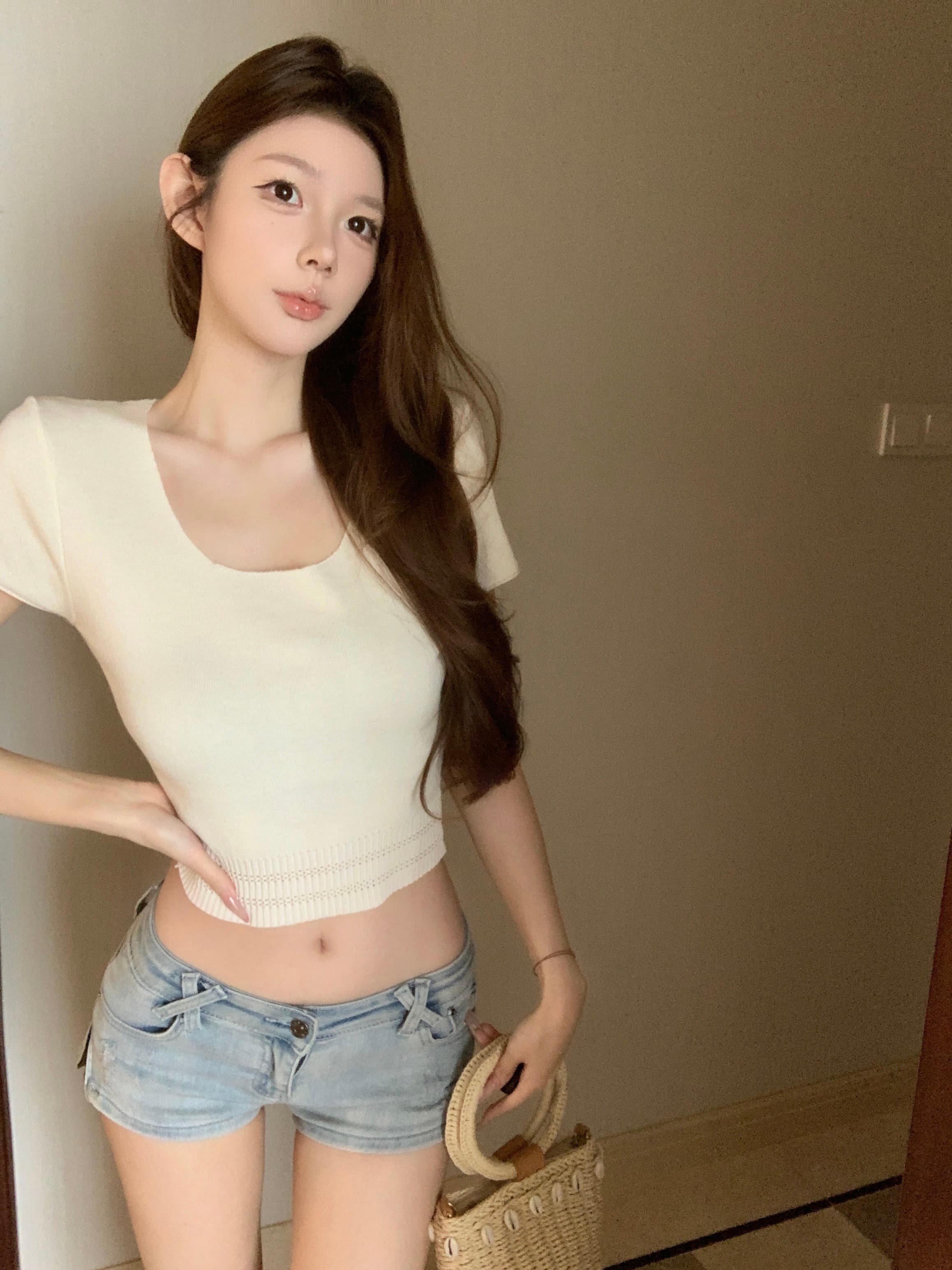 실사 아니요 가격 인하 주간 접시 연구 사회 혼방 대 u 칼라 반팔 티셔츠 여성 여름 다용도 쇼트 스타일 몸매 가꾸기 맨위 상세 이미지 11