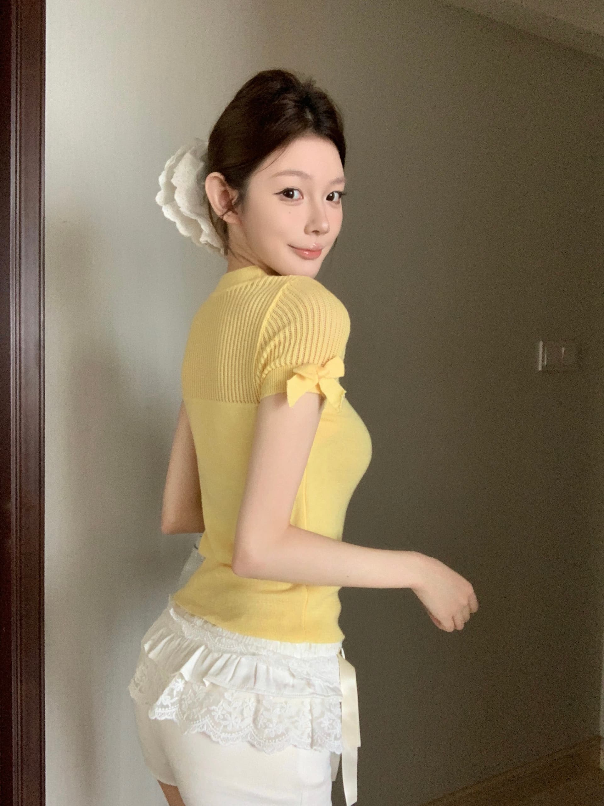실사 아니요 가격 인하 웨이 니켈 소녀 라운드 넥 홀로우 아웃 나비 매듭 니트 반팔 티셔츠 여성 몸매 가꾸기 슬림해 보이는 맨위 여름 상세 이미지 7