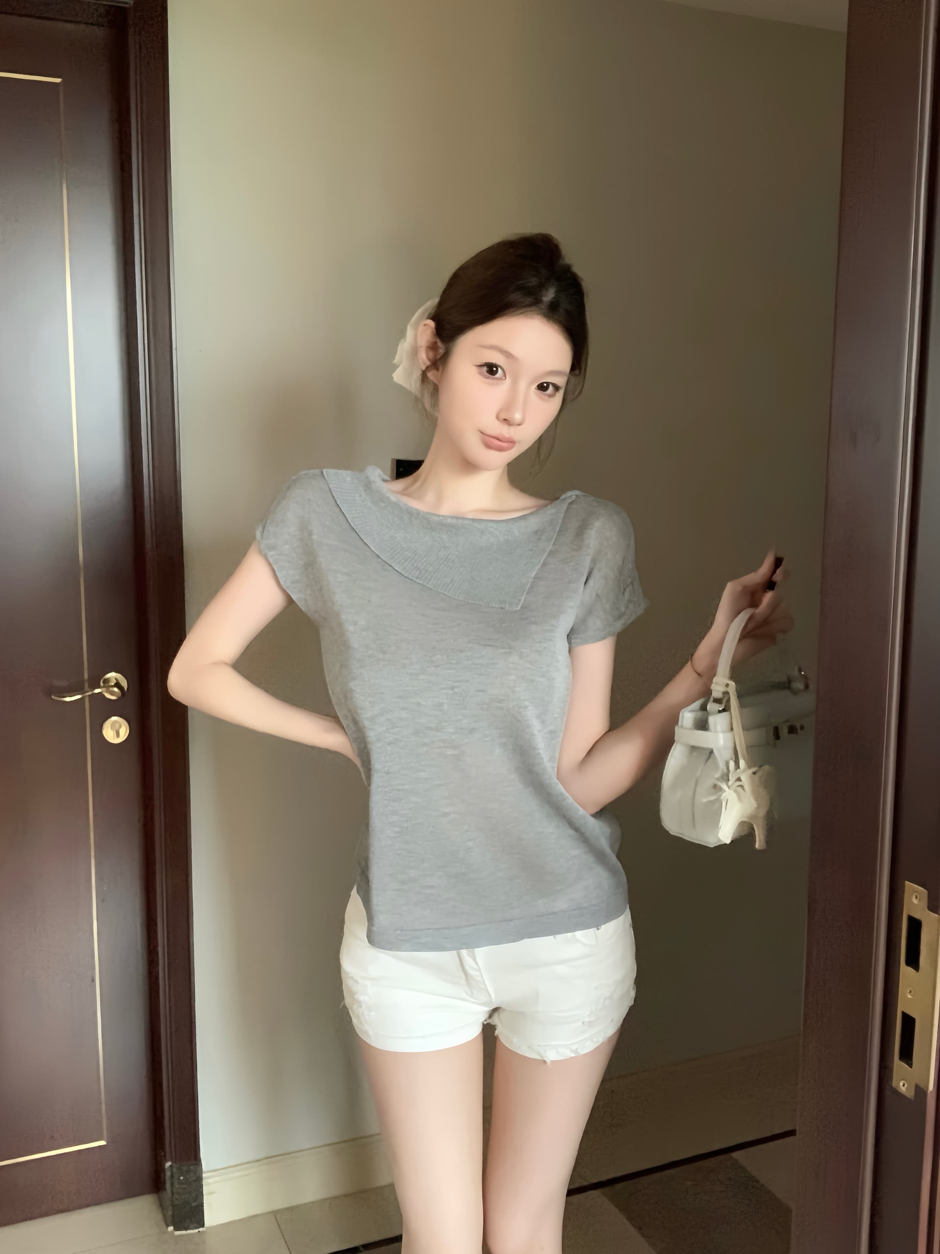 실사 아니요 가격 인하 한 부서 불규칙 칼라 단색 작은 날다 소매 짠 셔츠 여성 여름 새로운 부드러운 품격 맨위 상세 이미지 9