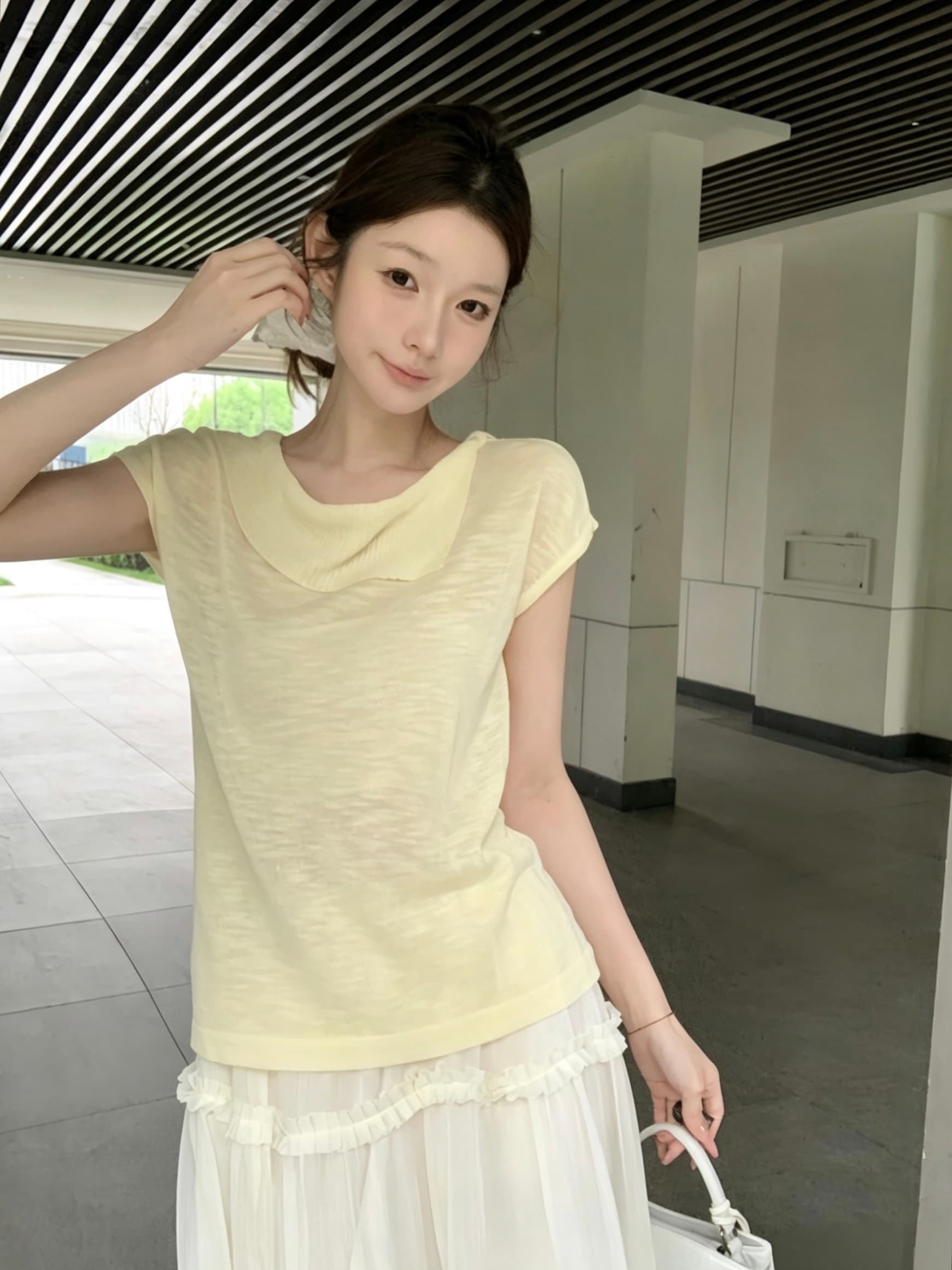 실사 아니요 가격 인하 한 부서 불규칙 칼라 단색 작은 날다 소매 짠 셔츠 여성 여름 새로운 부드러운 품격 맨위 상세 이미지 19