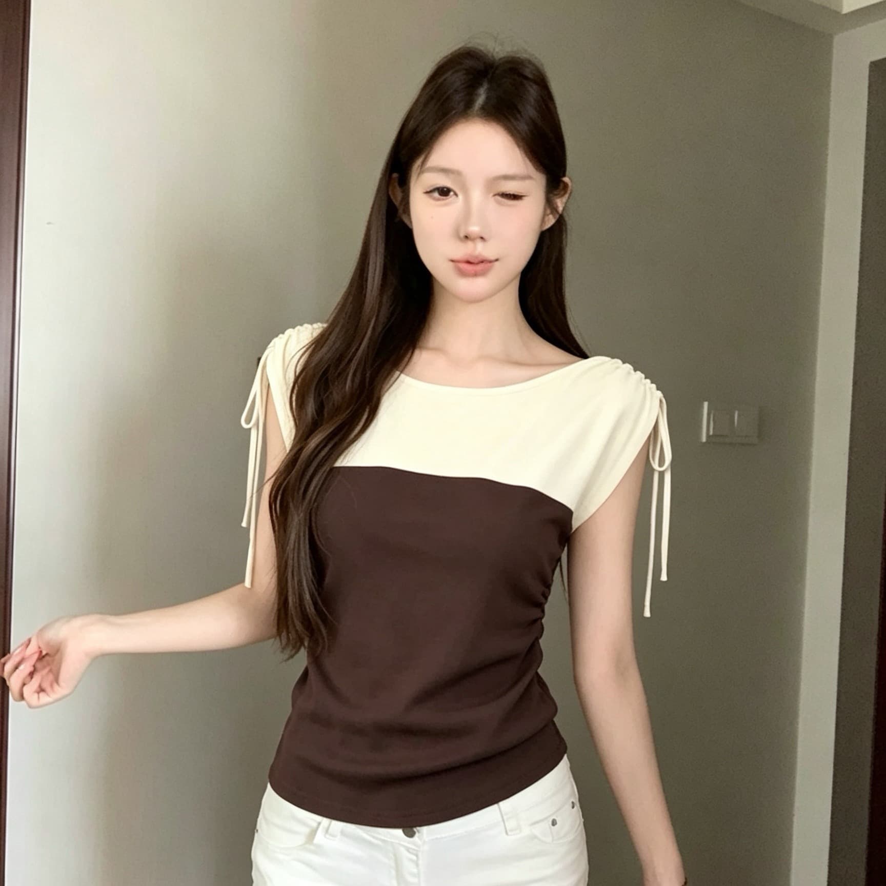 실사 아니요 가격 인하 여름 새로운 여성 의류 핫걸 캐주얼 몸매 가꾸기 주름 싸움 플러그 어깨 소매 반팔 티셔츠 맨위 이미지 5
