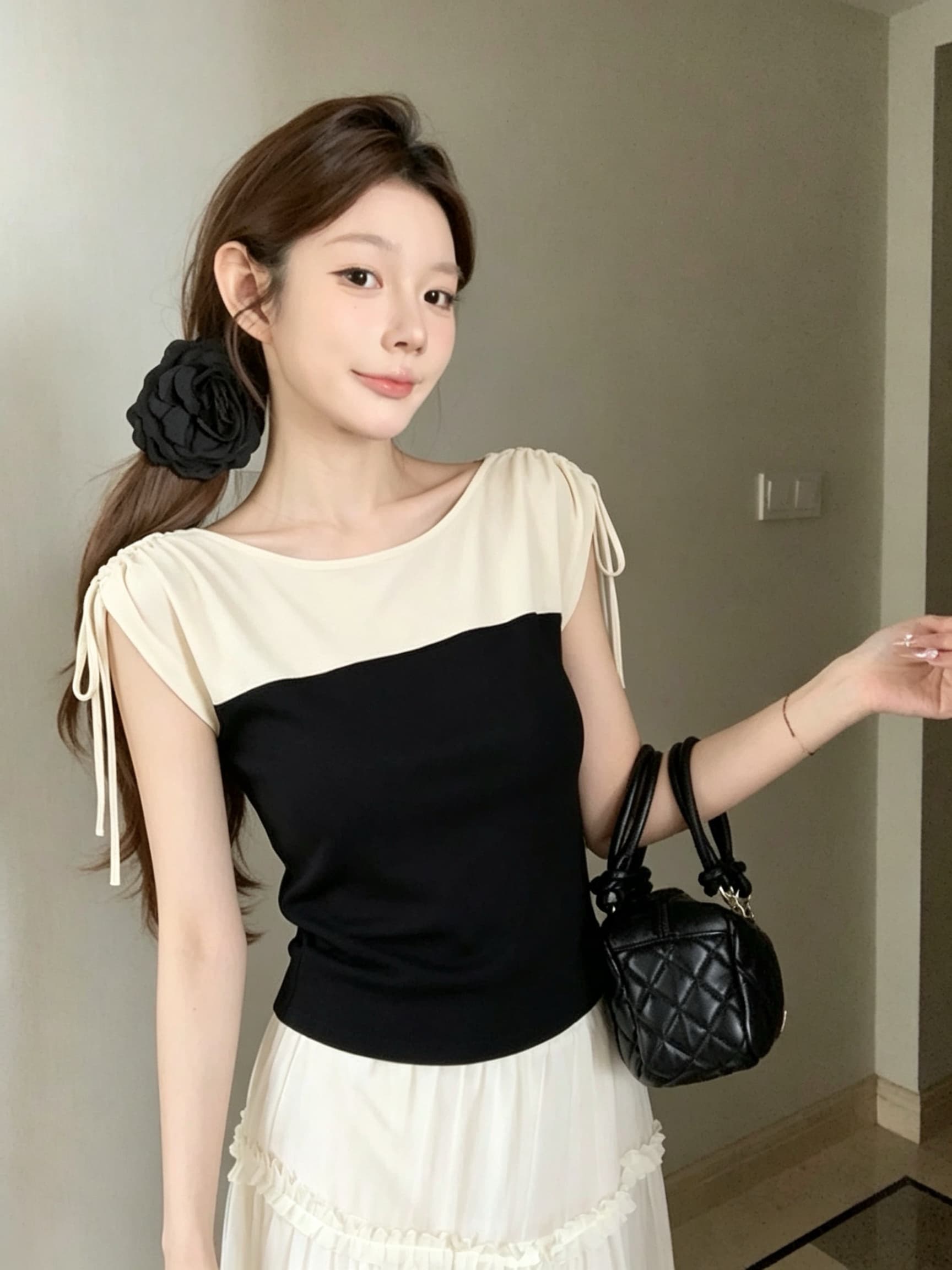 실사 아니요 가격 인하 여름 새로운 여성 의류 핫걸 캐주얼 몸매 가꾸기 주름 싸움 플러그 어깨 소매 반팔 티셔츠 맨위 상세 이미지 2