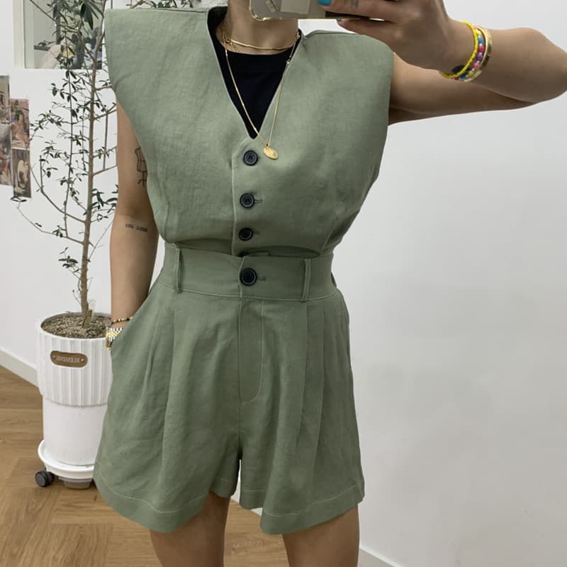 있음 선적 민소매 조끼 베스트 명중 Pleat 캐주얼 반바지 세트 여성 이미지 2