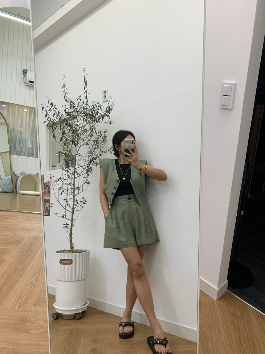 있음 선적 민소매 조끼 베스트 명중 Pleat 캐주얼 반바지 세트 여성 상세 이미지 17