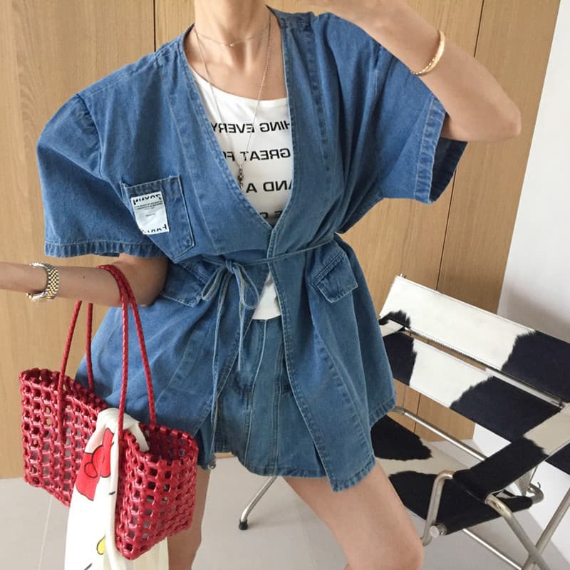 있음 선적 루즈핏 이후 트임 벨트 데님 여성 셔츠
