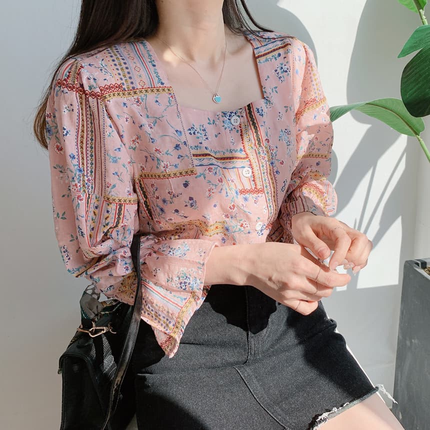 있음 선적 민족 스타일 작은 꽃무늬 광장 칼라 나팔 소매 여성 셔츠 상세 이미지 14