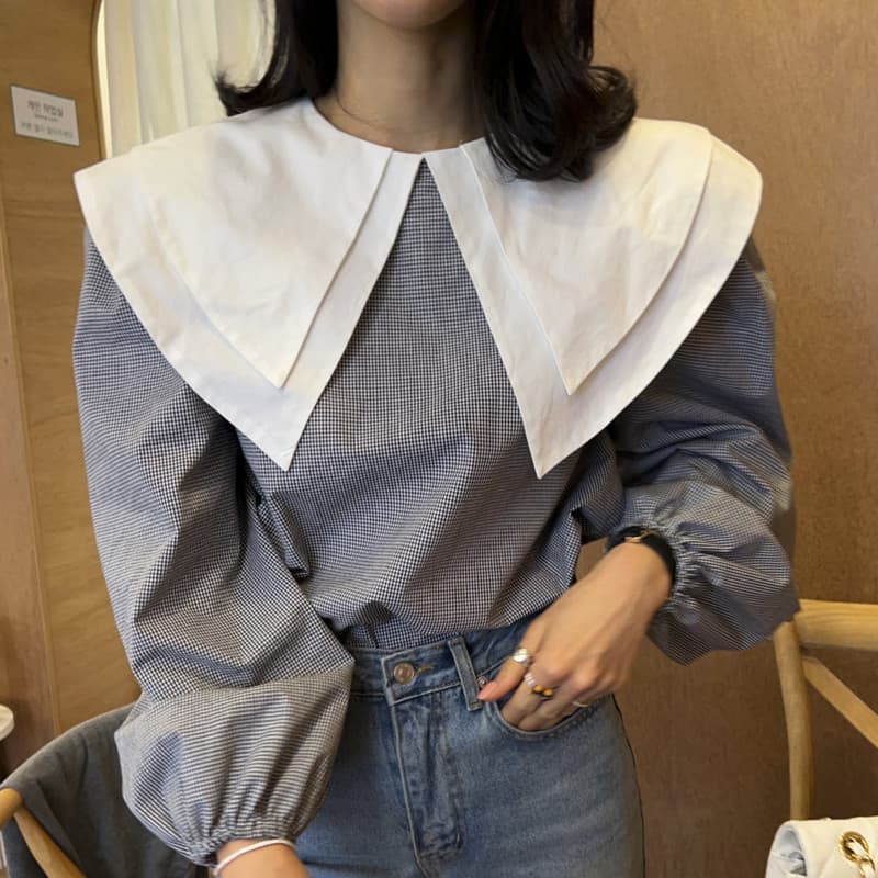 있음 선적 이중층 베이비 칼라 거품 소매 긴팔 체크무늬 여성 셔츠 이미지 4