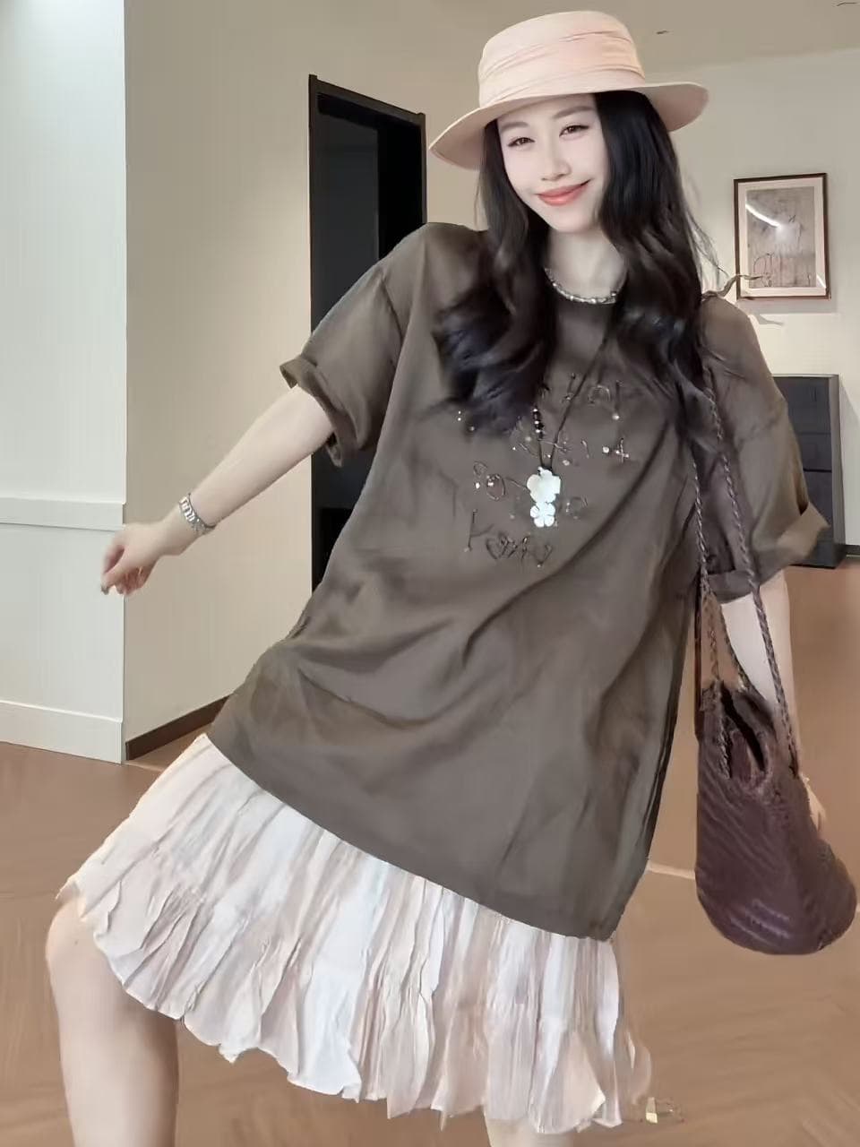 绯 색상 남자 여름 100 라미 느슨함 슬림해 보이는 프린트 라운드 넥 반팔 티셔츠 불규칙 플리츠 반신 스커트 상세 이미지 4