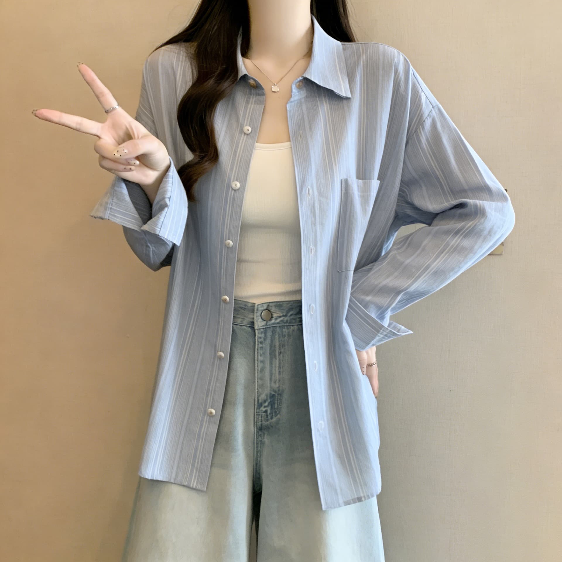 실사 한 부서 스트라이프 긴팔 여성 셔츠 여름 얇은 스타일 자외선 차단 루즈핏 느긋한 바람 출퇴근 다용도 셔츠 상세 이미지 3