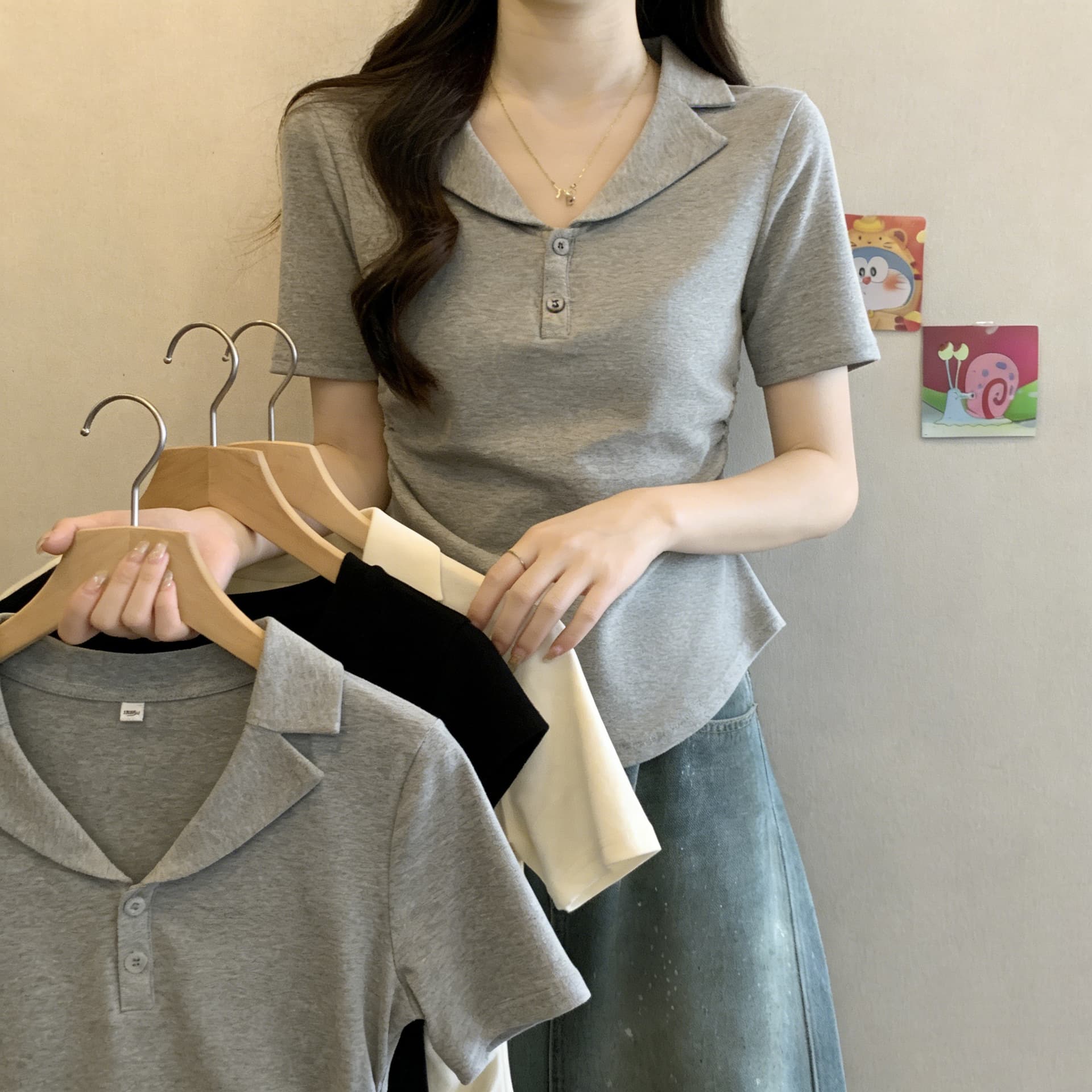 실사 한 부서 POLO 칼라 반팔 여성 여름 새로운 몸매 가꾸기 슬림해 보이는 허리 수축 주름 티셔츠 기본 셔츠