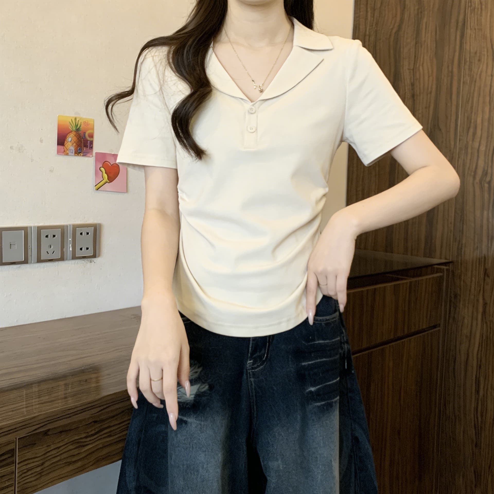 실사 한 부서 POLO 칼라 반팔 여성 여름 새로운 몸매 가꾸기 슬림해 보이는 허리 수축 주름 티셔츠 기본 셔츠 상세 이미지 20