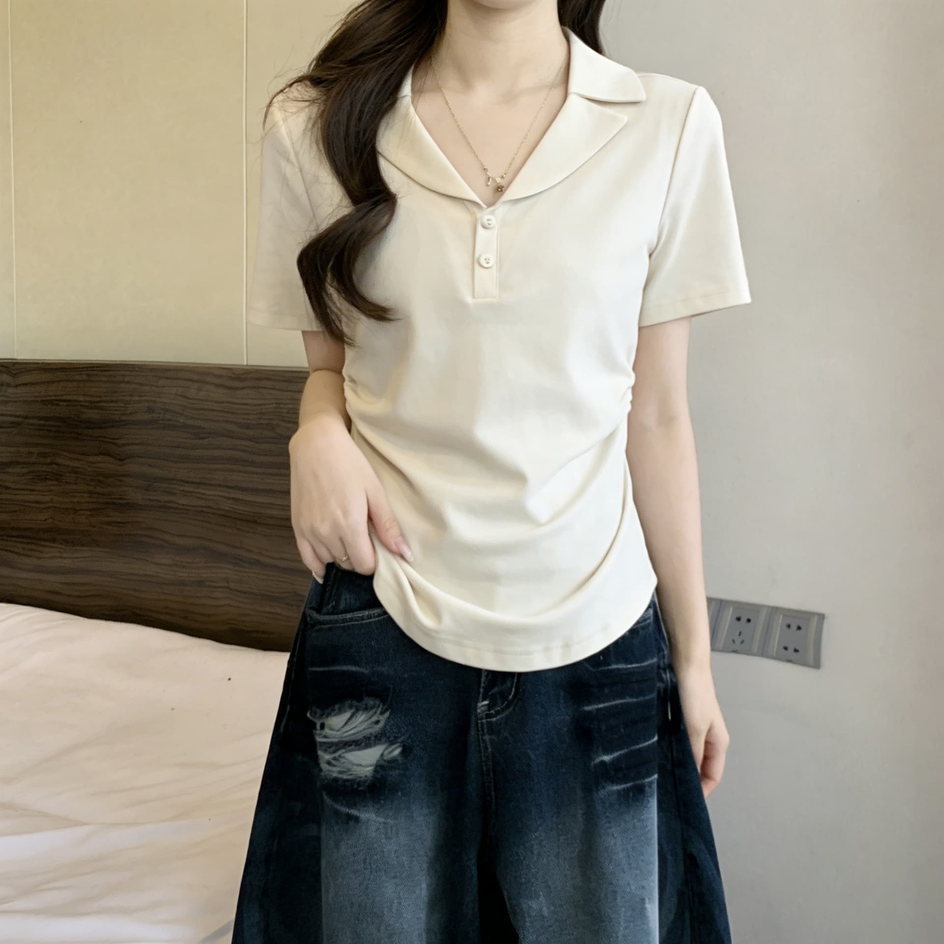 실사 한 부서 POLO 칼라 반팔 여성 여름 새로운 몸매 가꾸기 슬림해 보이는 허리 수축 주름 티셔츠 기본 셔츠 상세 이미지 22