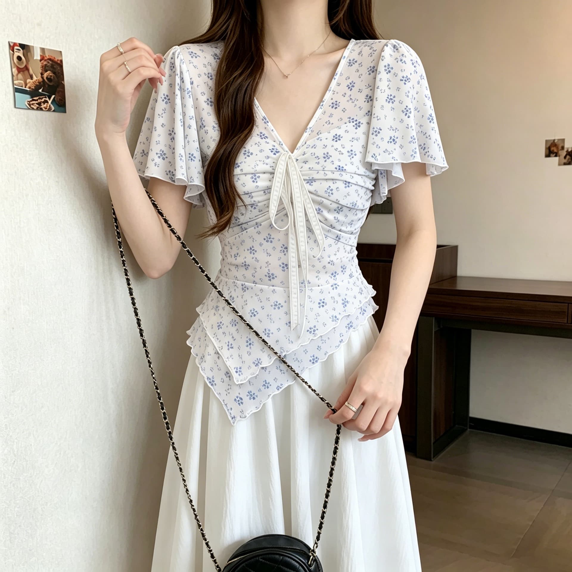 실사 작은 대중 디자인 센스 꽃무늬 반팔 맨위 여성 여름 허리 수축 Feifei 소매 슬림해 보이는 V넥 순수한 욕망 바람 티셔츠 이미지 5