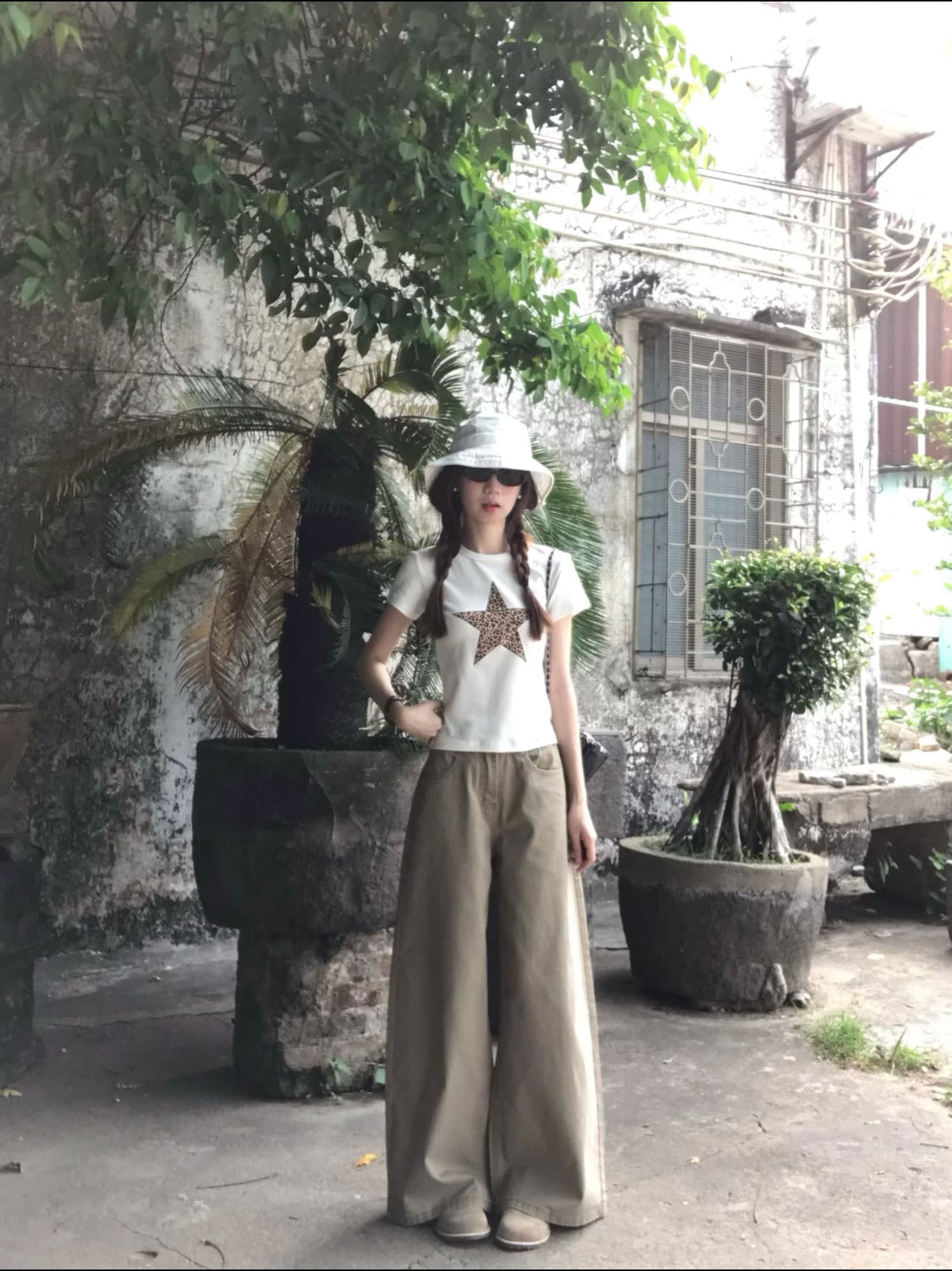 달콤한 핫걸 바람 ootd 착용 가져 가라. 슬림해 보이는 화이트 ins 순면 쇼트 스타일 반팔 다용도 청바지 트렌드 투피스 세트 이미지 2