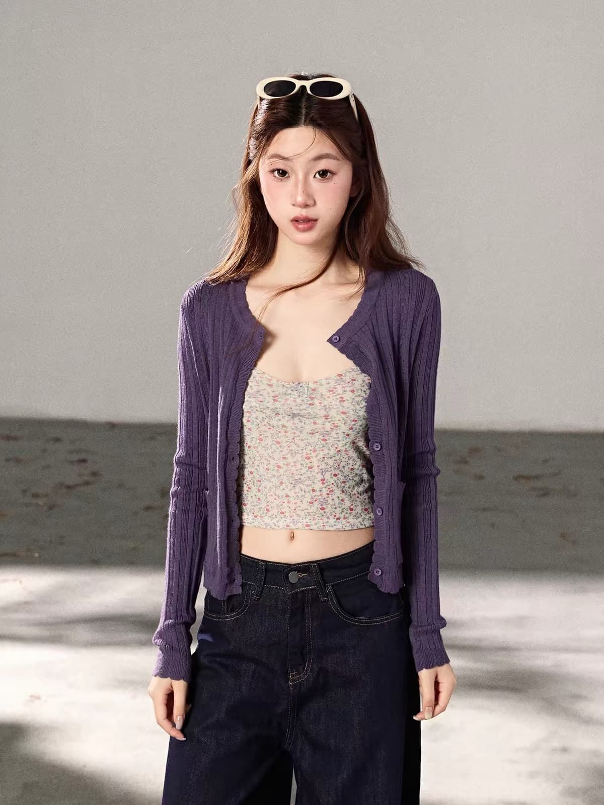 가을 겨울철 한 부서 보라색 니트 오픈 가디건 꽃무늬 캐미솔 청바지 세 조각 여성 세트 여름 고급 센스 세트 상세 이미지 1