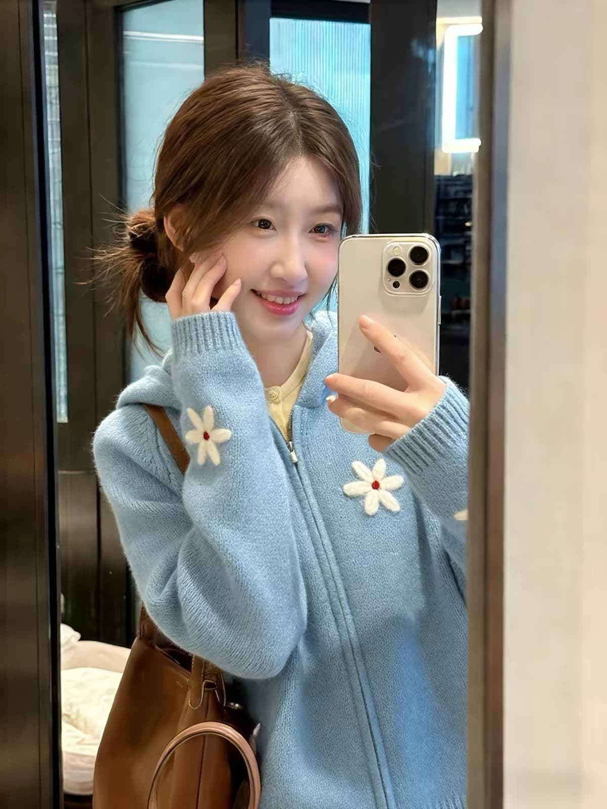 파란색 꽃 자카드 후드 지퍼 니트 카디건 코트 자이언트 잘 생긴 다용도 스웨터 여자 가을 한 첨부 된 의류 이미지 3