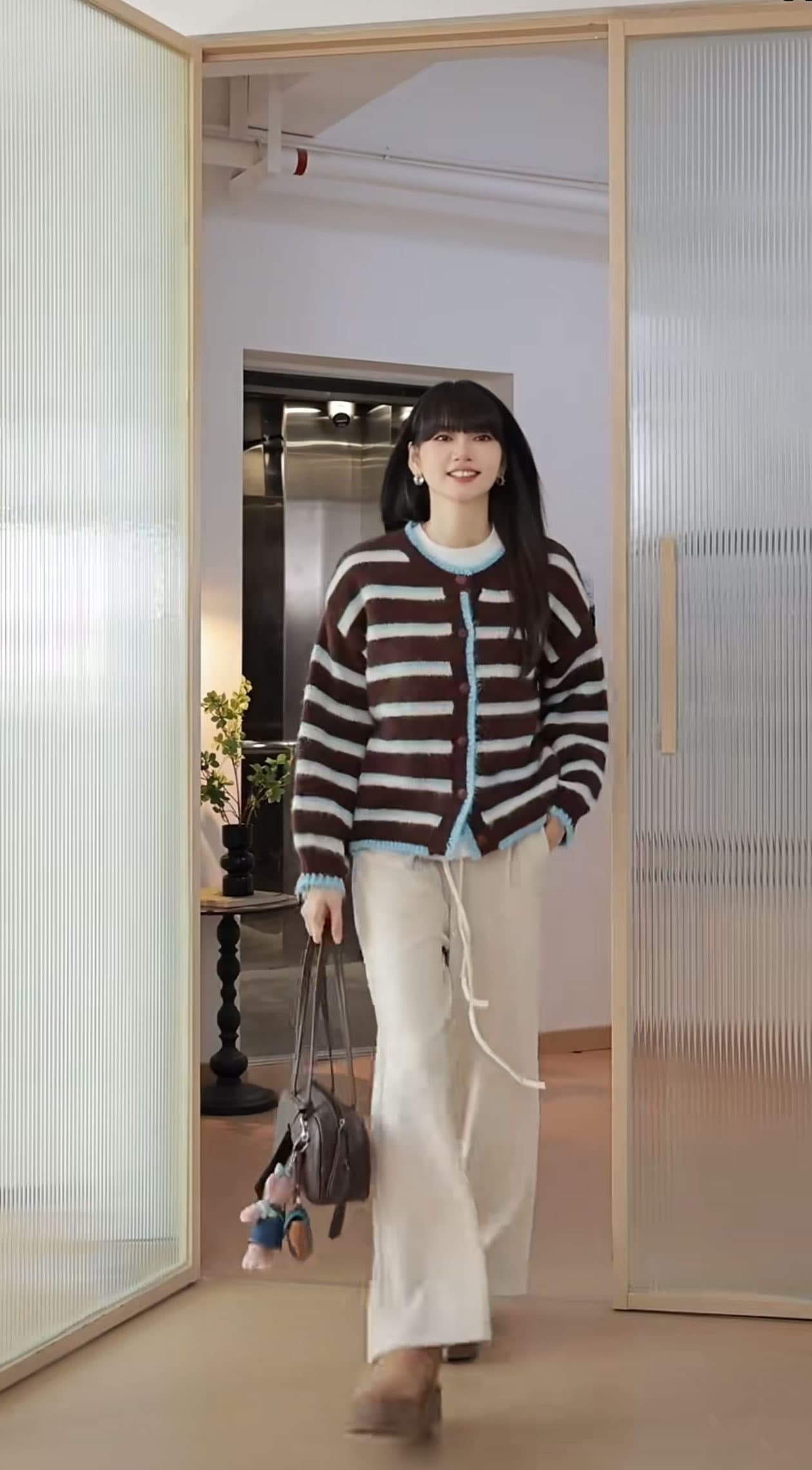한 부서 코디 전체 집합 가을 의상 작은 키 연령 감소 외국 가스 스웨터 와이드 레그 팬츠 투피스 슈트 고급 센스 패션 상세 이미지 4