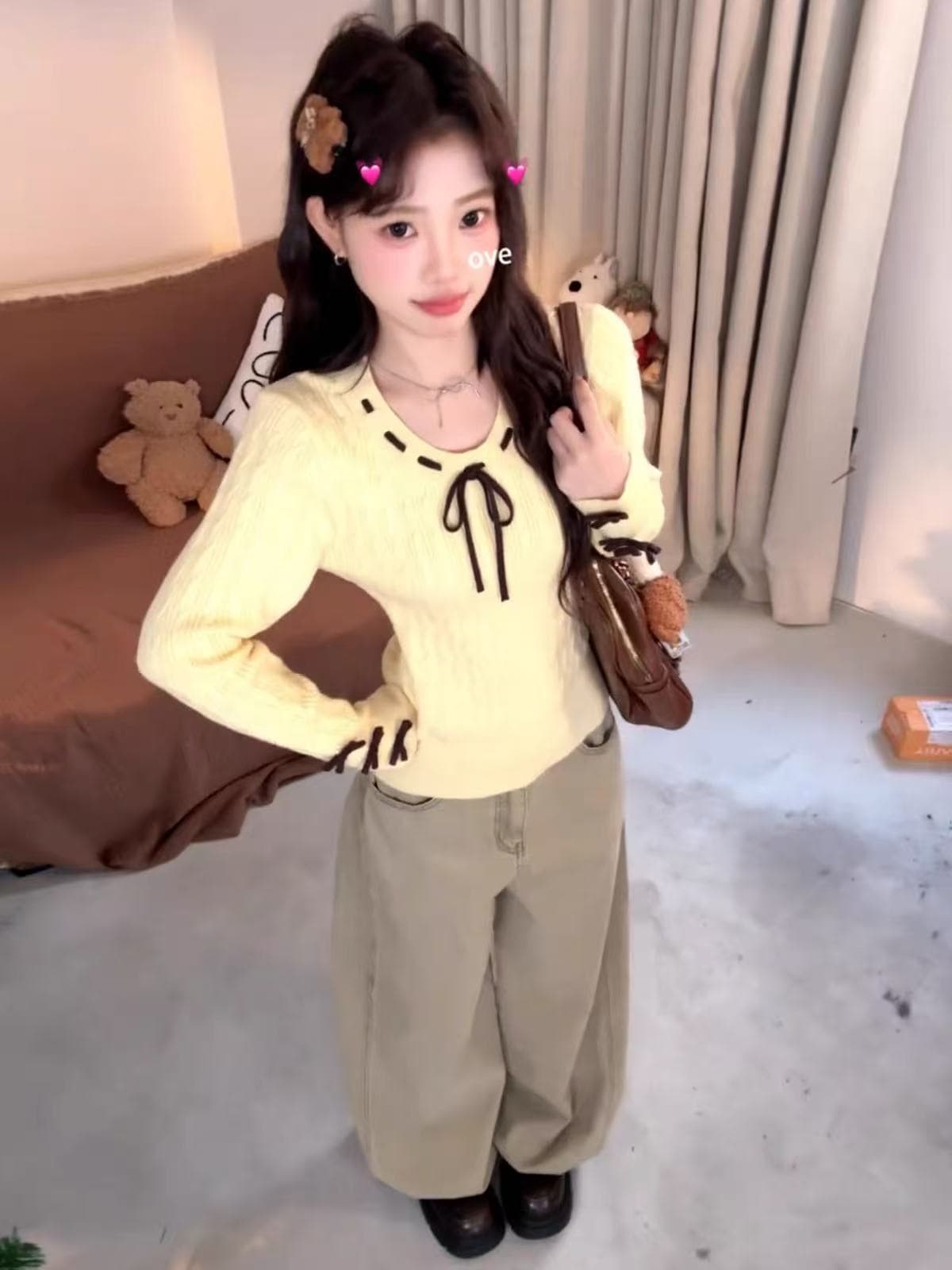자이언트 잘 생긴 한 부서 황색 긴팔 맨위 여성 이른 가을 2026 새로운 u 칼라 니트 스웨터 디자인 센스 스웨터 인사이드 가져 가라. 상세 이미지 3