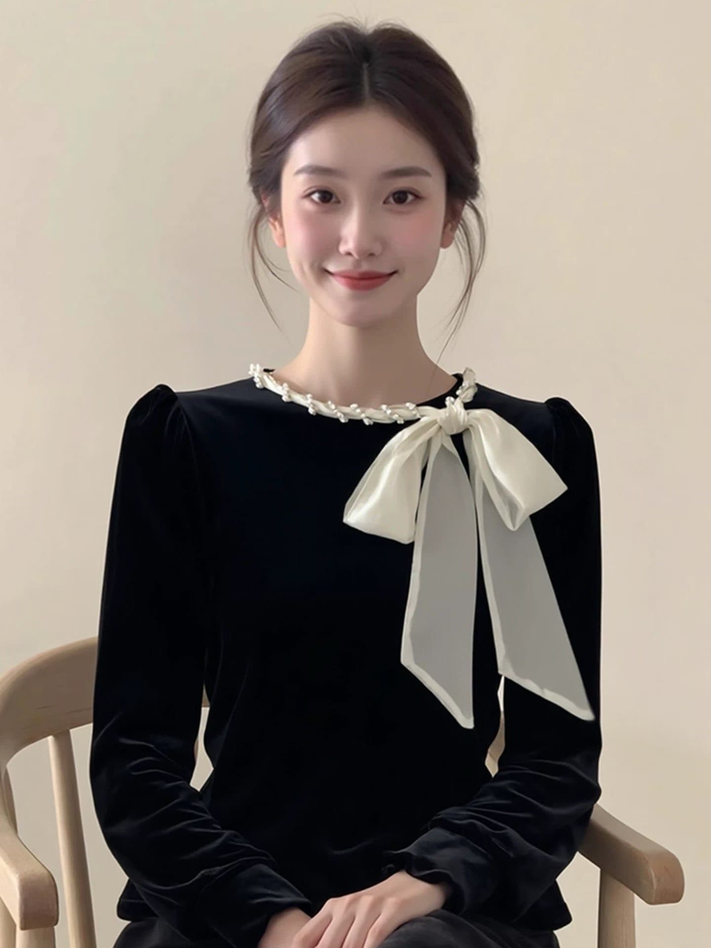 프랑스식 절묘한 나비 매듭 검정색 벨벳 여성 셔츠 가을 겨울 빛 럭셔리 고급 센스 비즈 박기 티셔츠 기본 셔츠 맨위 상세 이미지 1