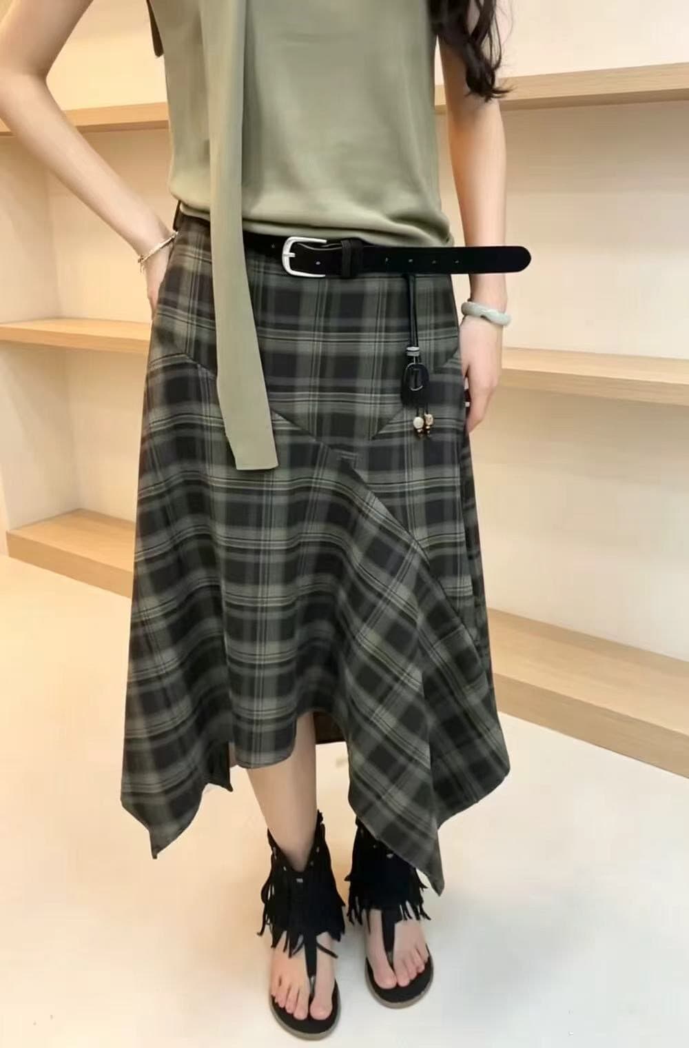 불규칙 자르기 체크무늬 반신 스커트 아이들 가을 새로운 레트로 품격 다용도 슬림해 보이는 큰 진자 중간 길이 스커트 상세 이미지 7