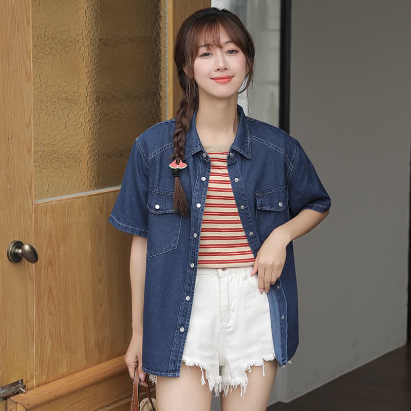 새로운 패션 한국 스타일 슬림해 보이는 다용도 데님 반팔 셔츠 깊은 얕은 둘 색상 이미지 4